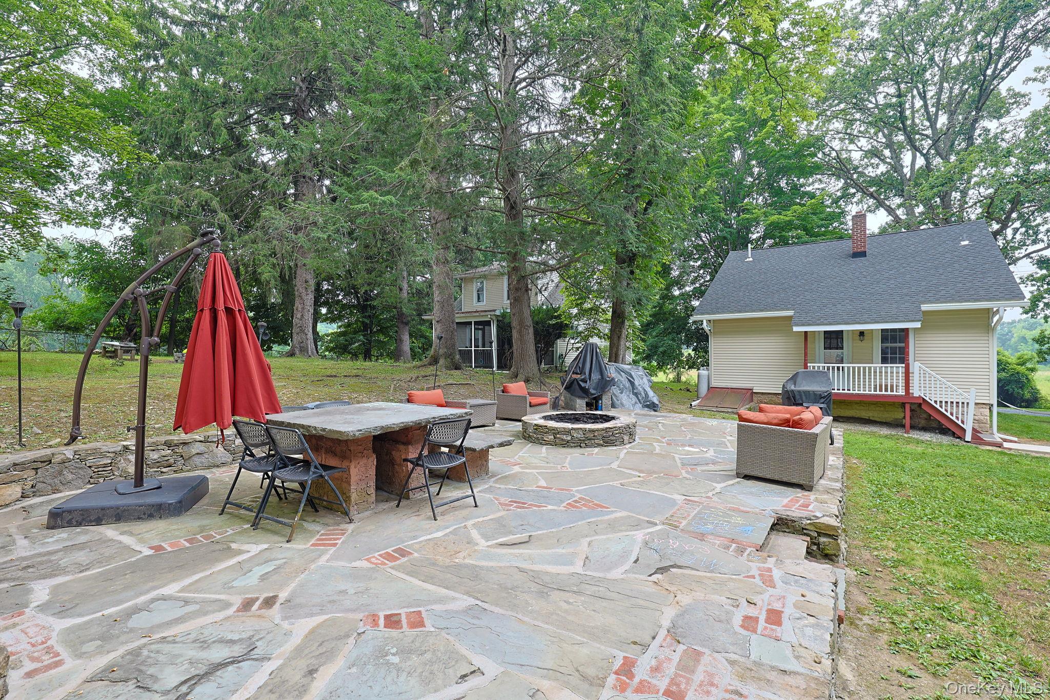 36 Evergreen Avenue Property Photo 25