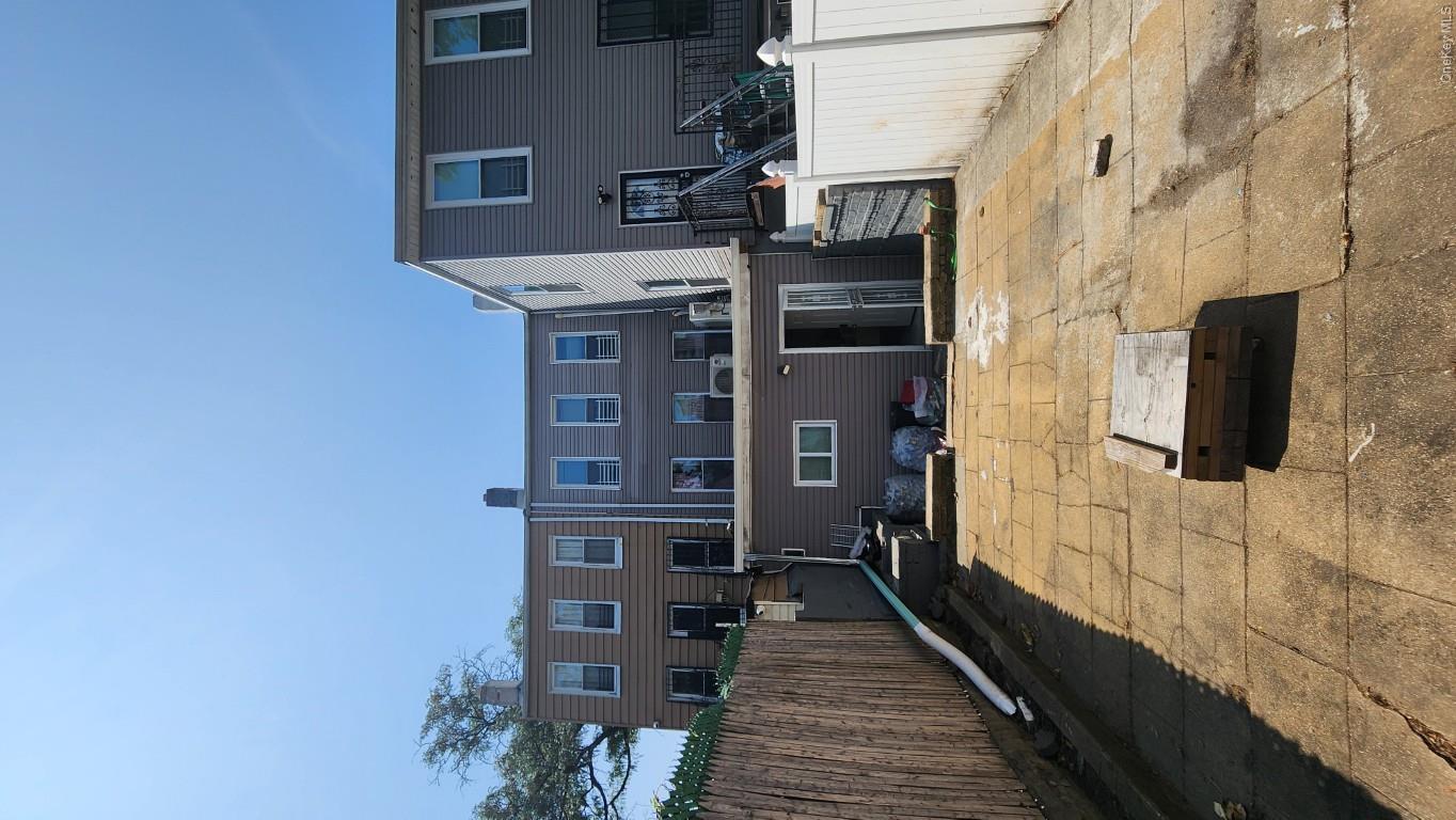 801 Logan Street Property Photo 12