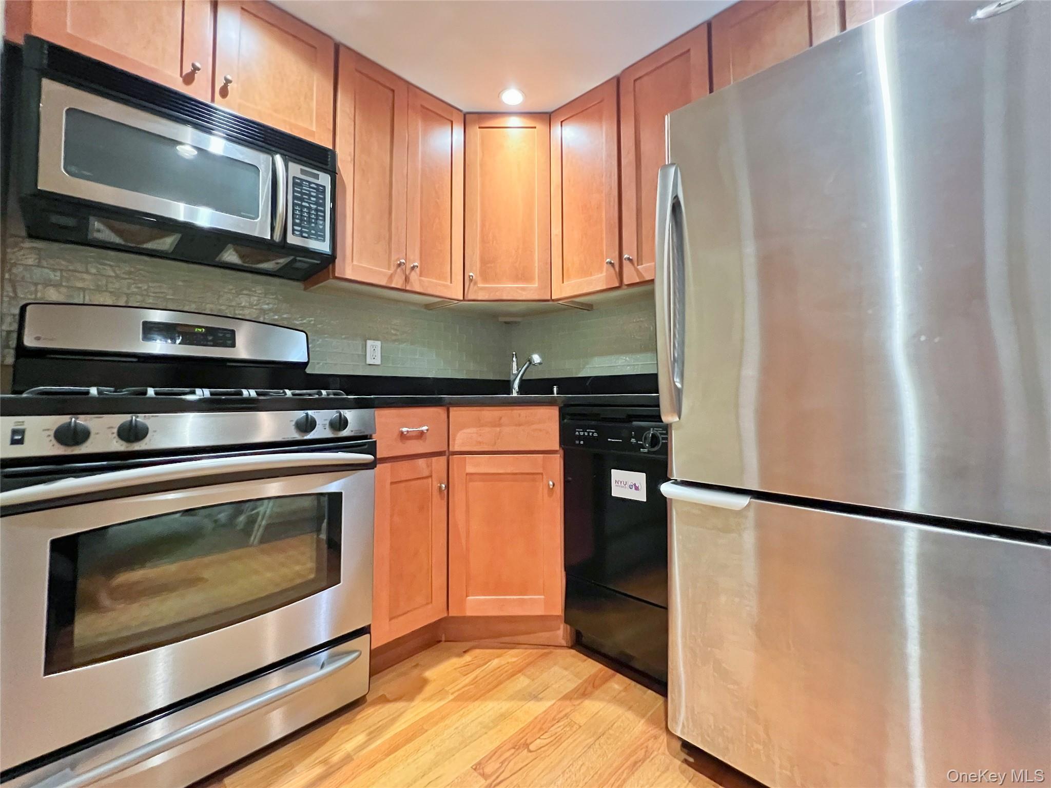 9935 Shore Road 1d Property Photo 7