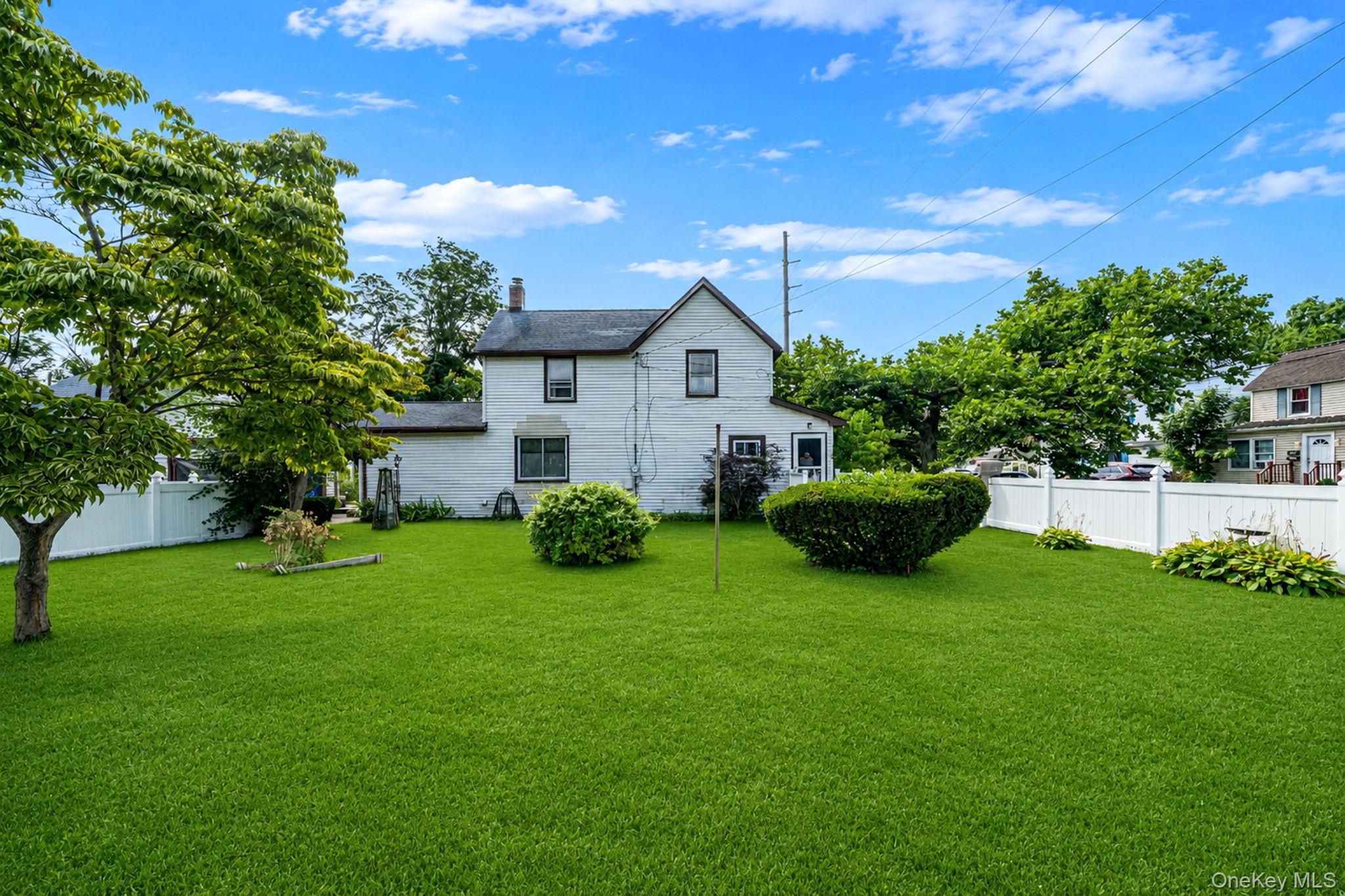 117 N Clinton Avenue Property Photo 3