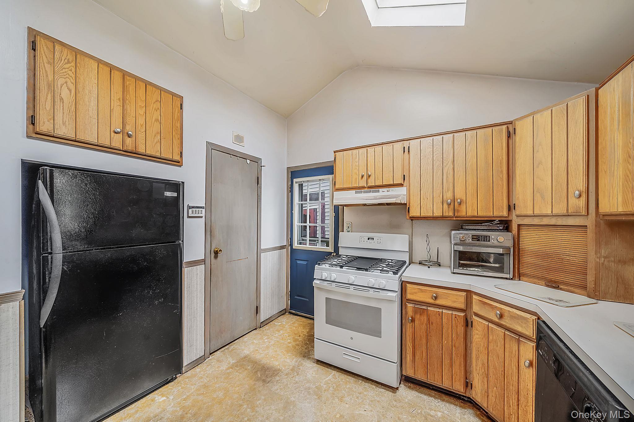 117 N Clinton Avenue Property Photo 13