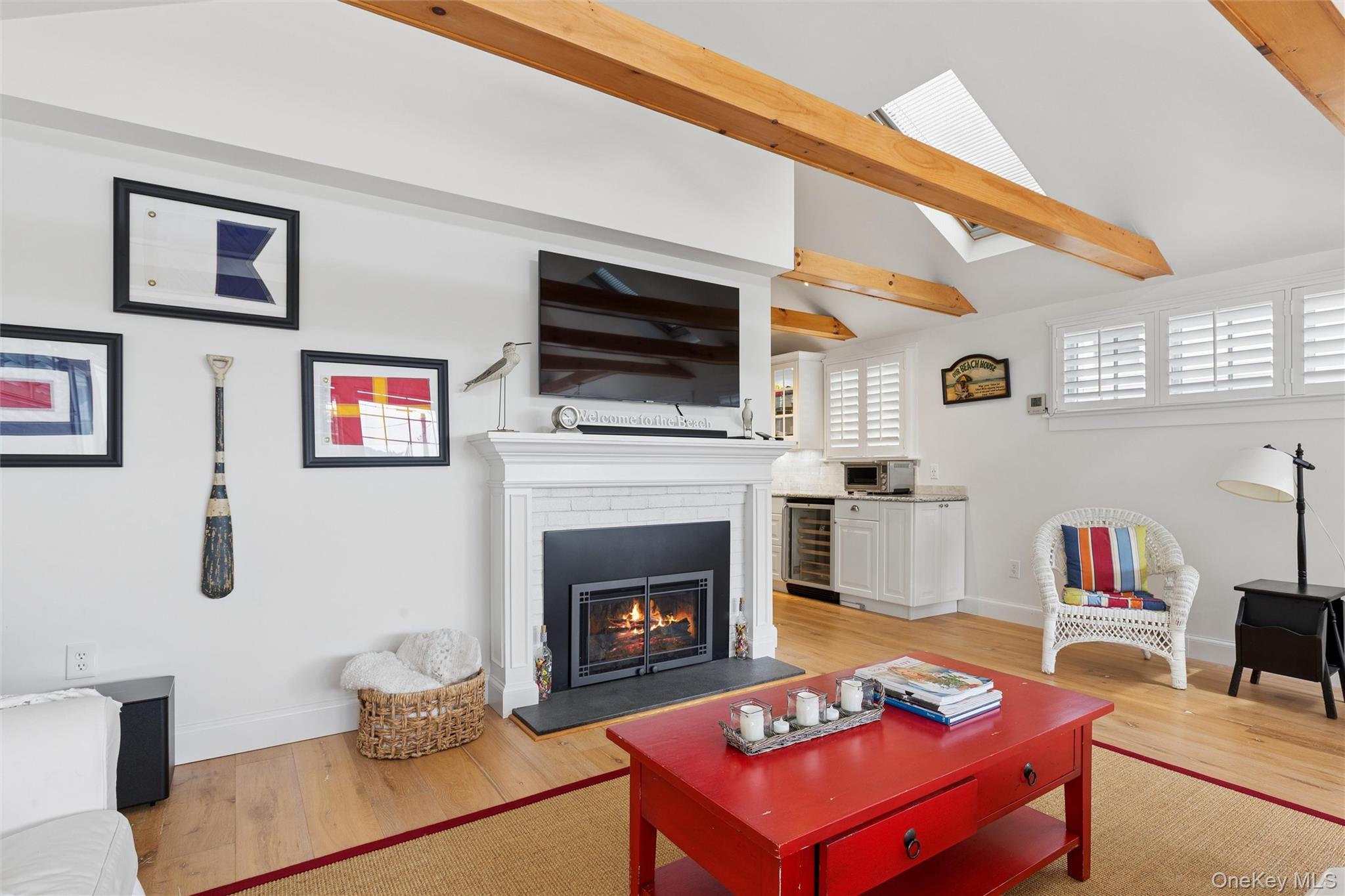 33 Bay Avenue Property Photo 3
