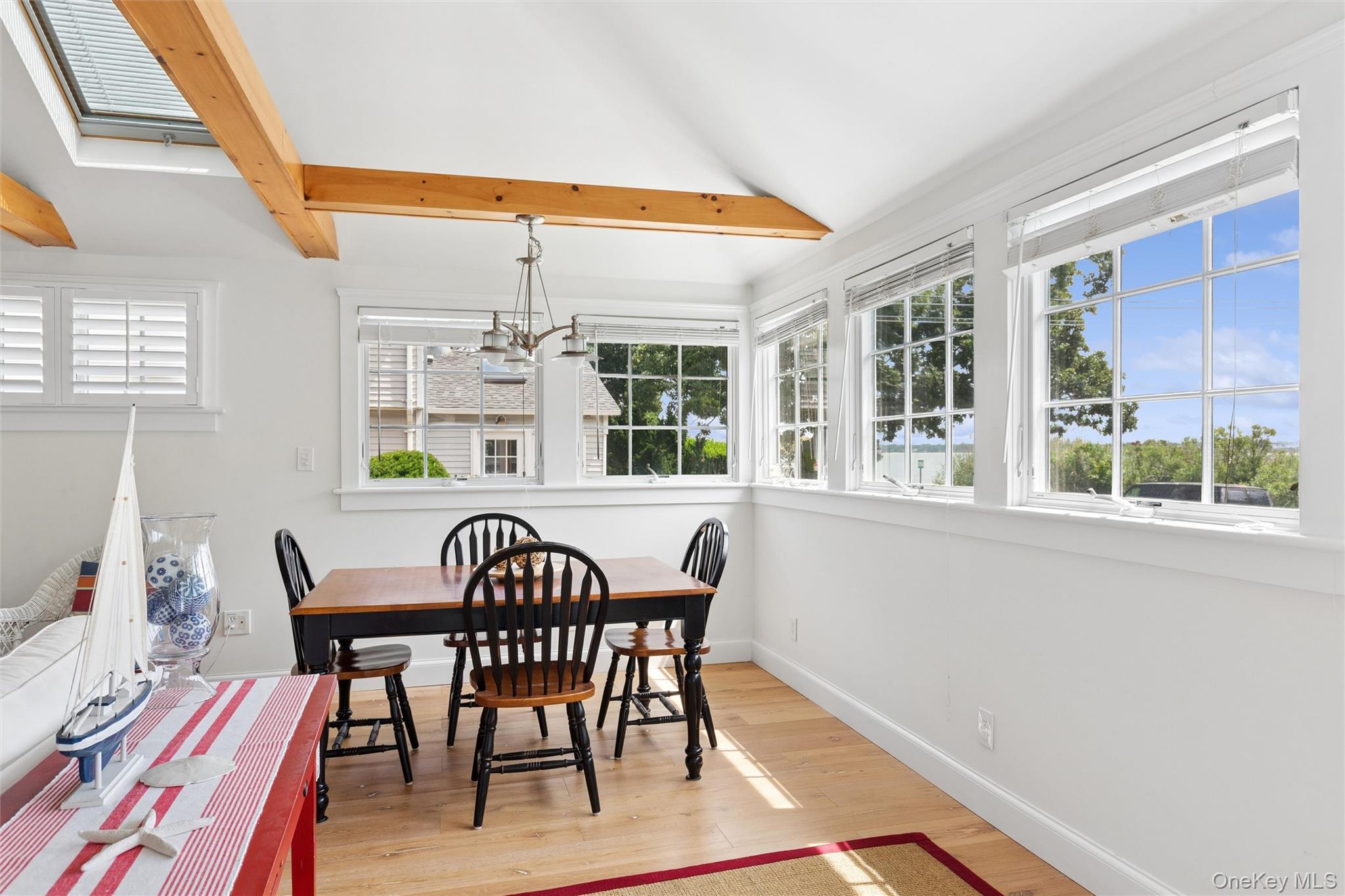 33 Bay Avenue Property Photo 5
