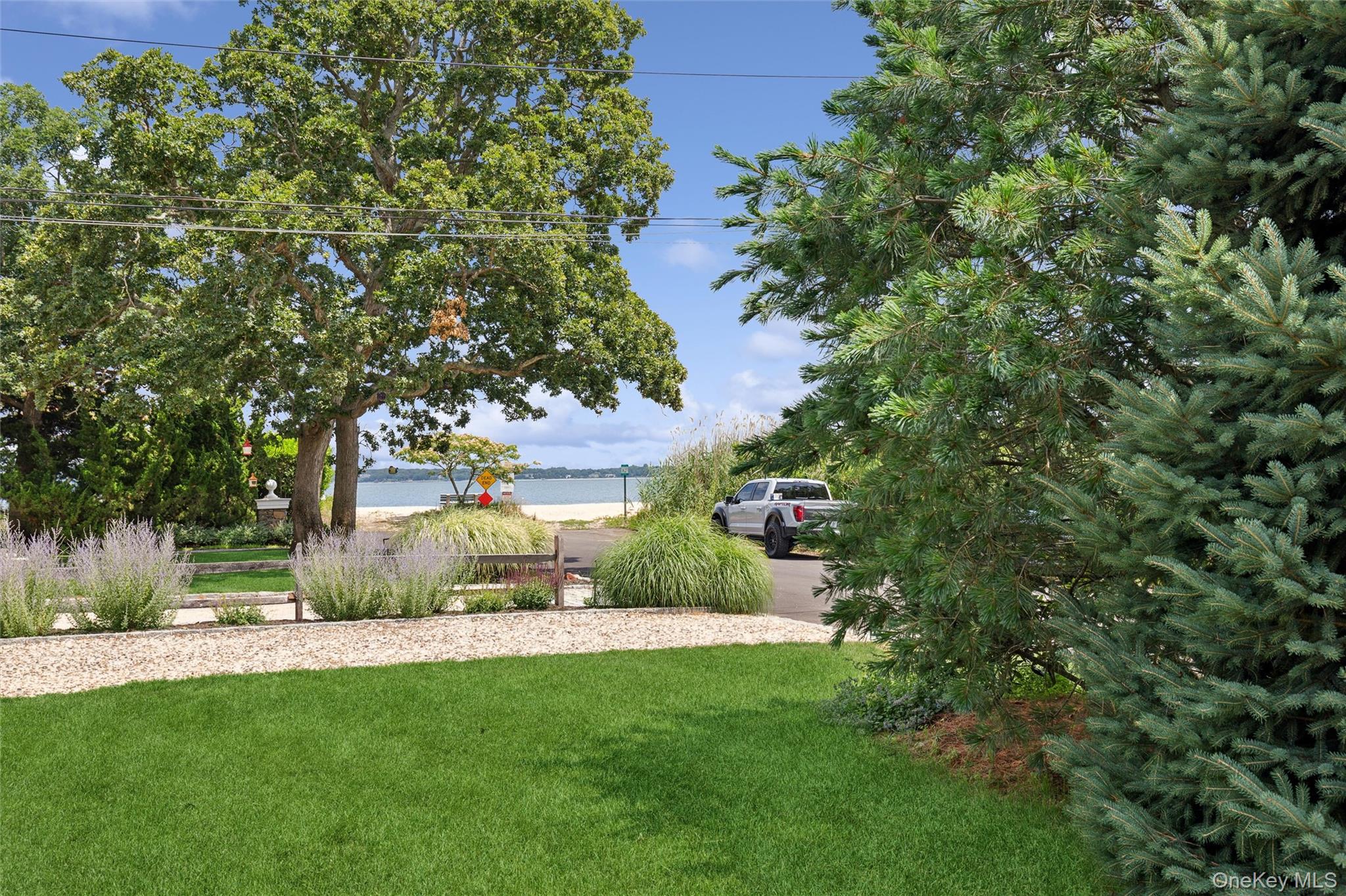 33 Bay Avenue Property Photo 22