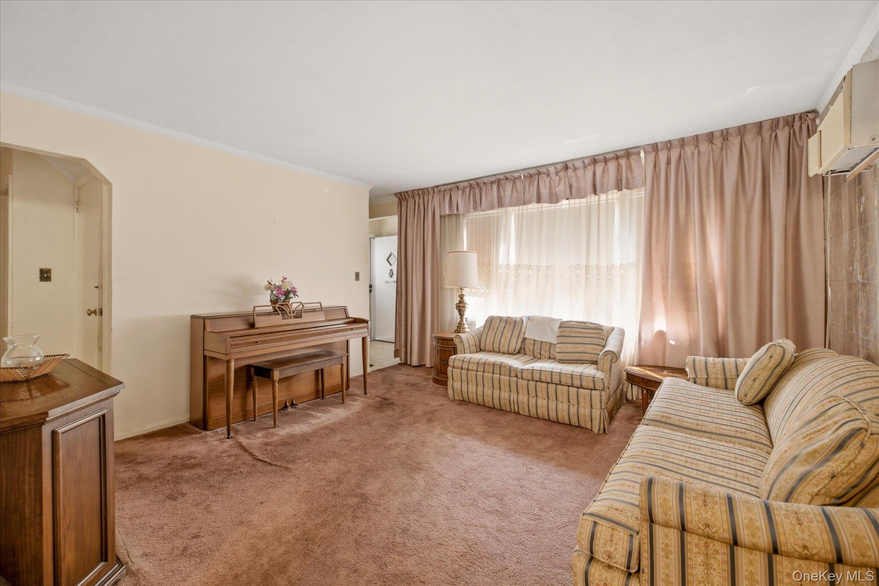 187 Raff Avenue Property Photo 3