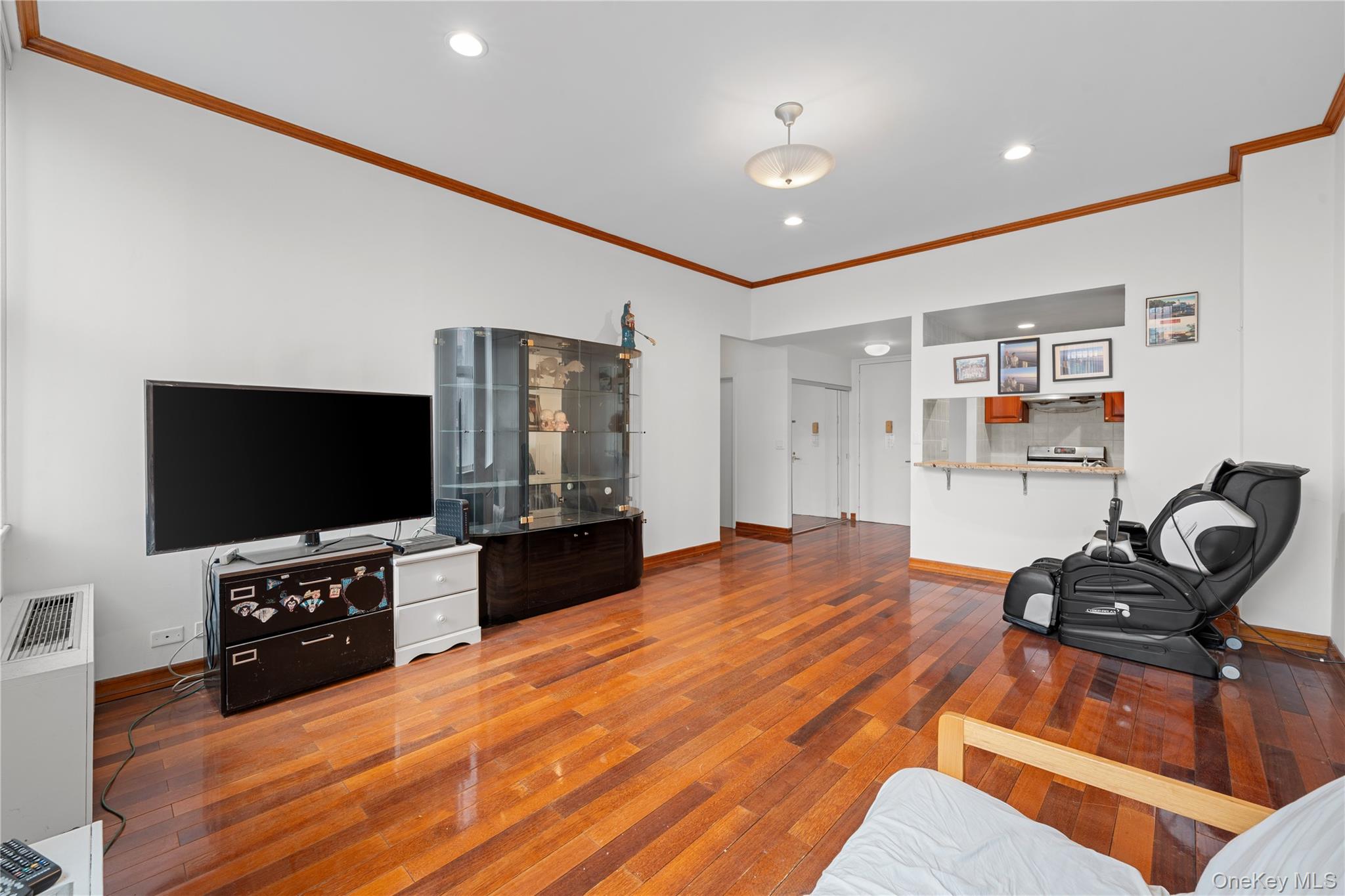 80 Elizabeth Street 2k Property Photo 3