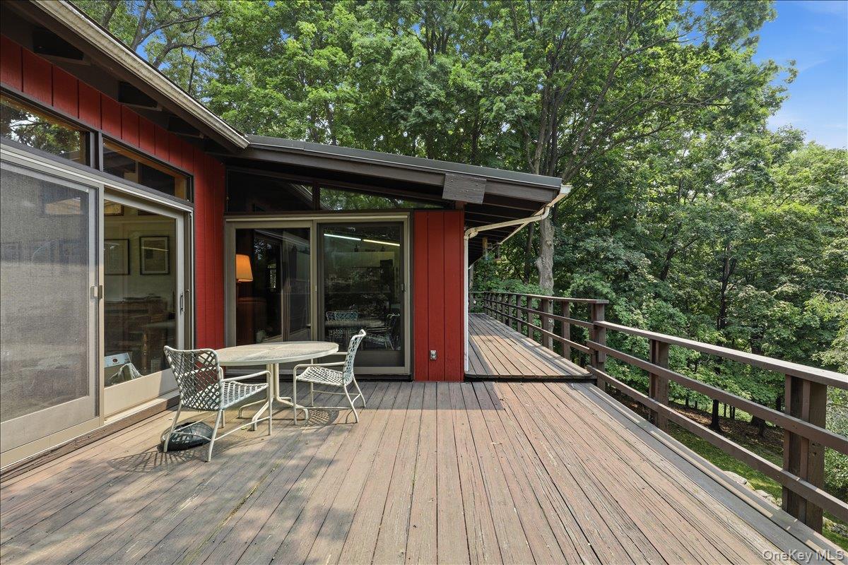 131 Deertrack Lane Property Photo 21