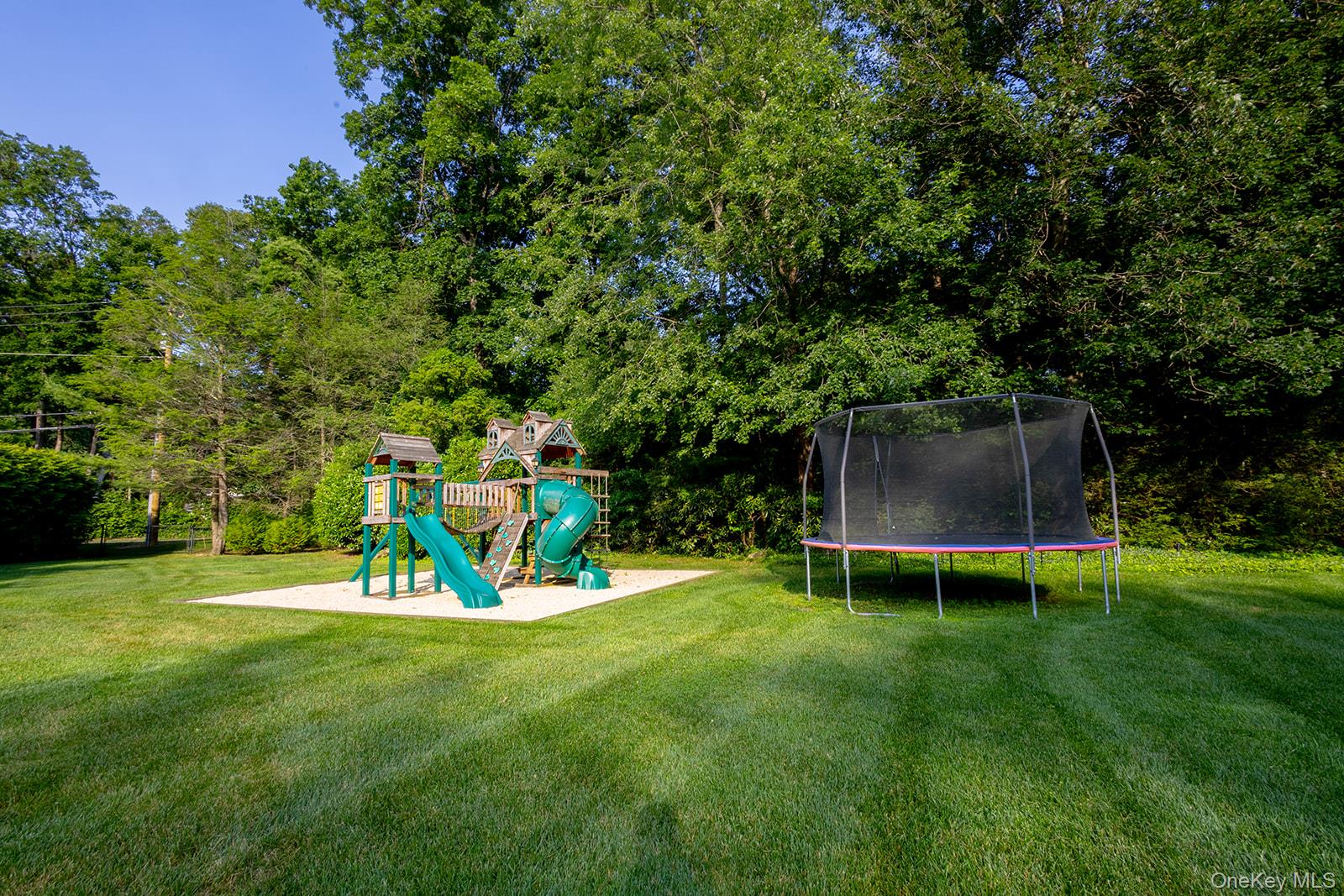 153 Brookville Lane Property Photo 11