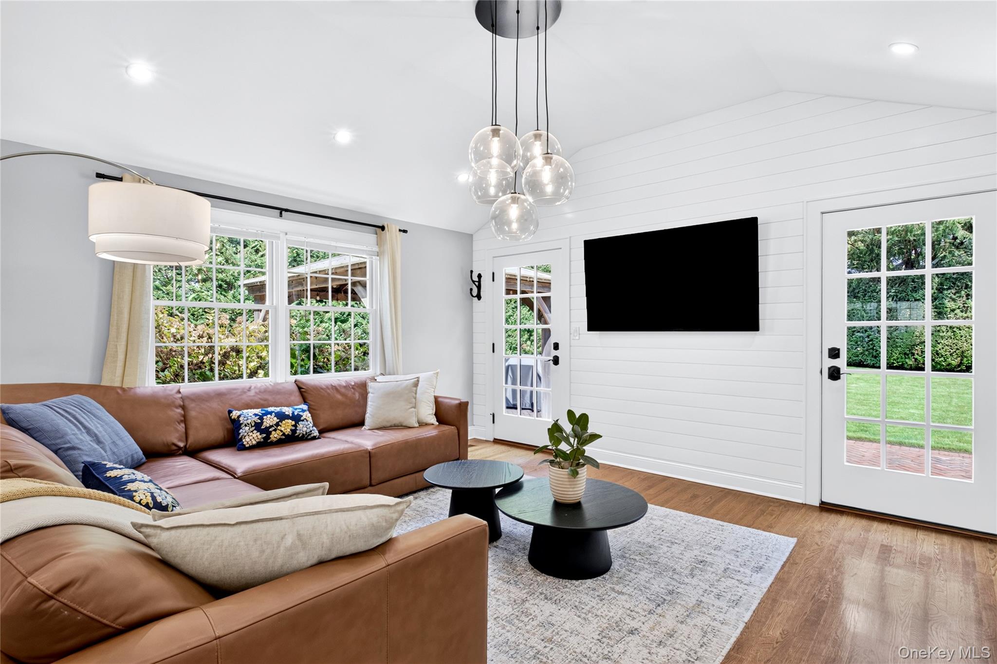 165 Brook Street Property Photo 11
