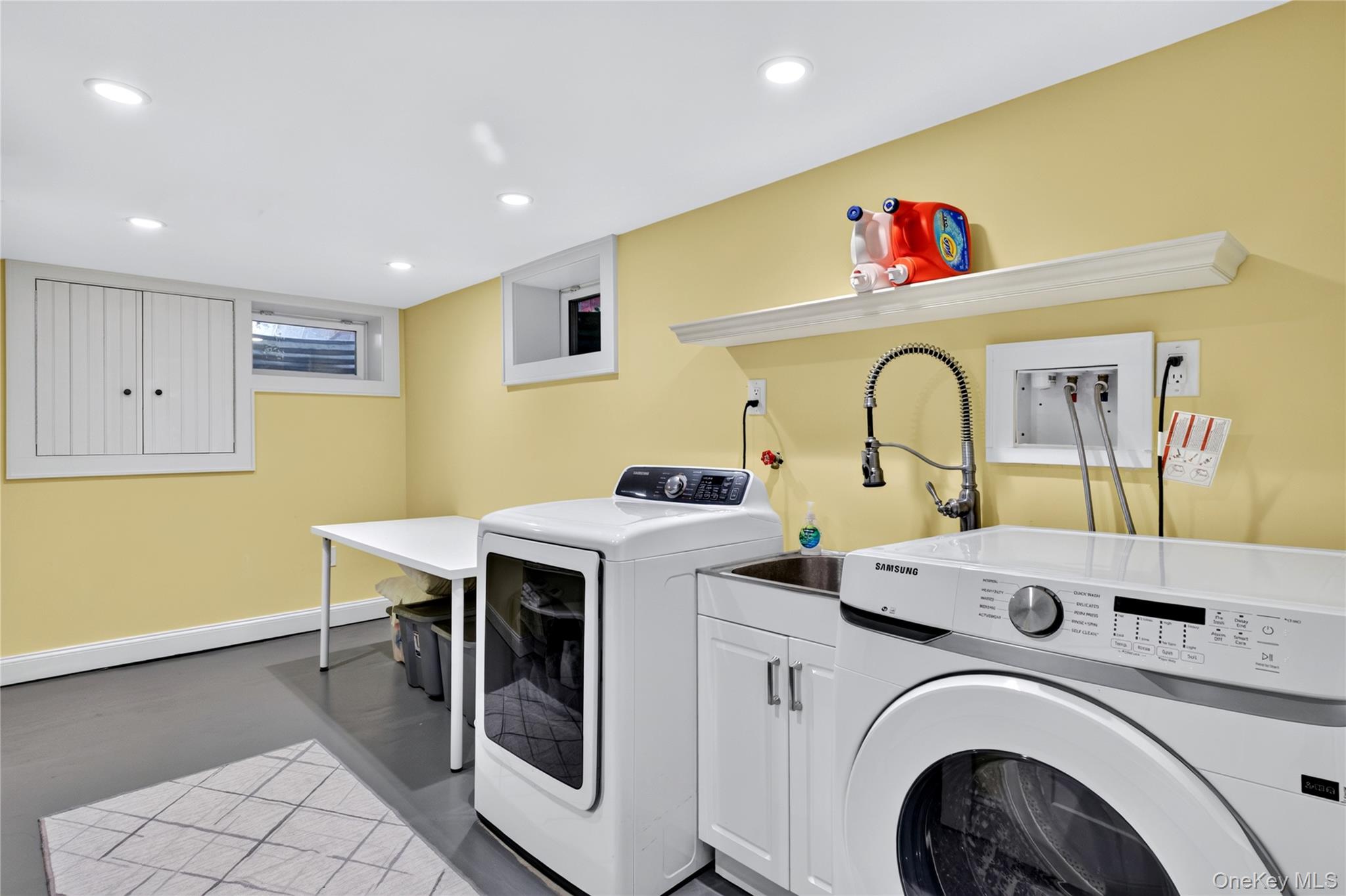 165 Brook Street Property Photo 25
