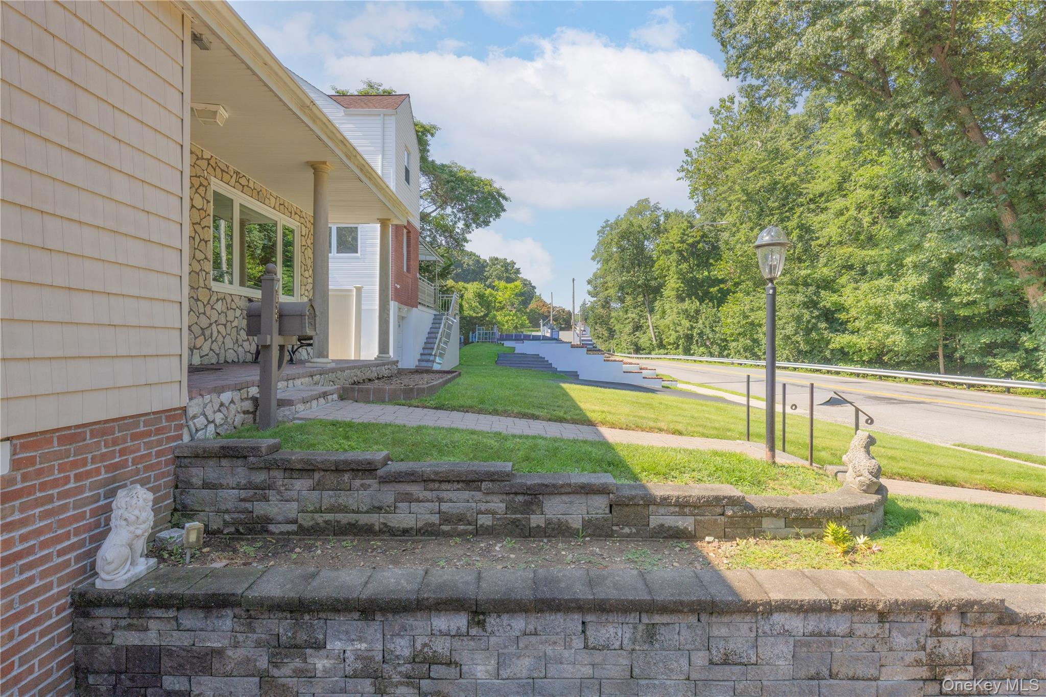 458 Midland Avenue Property Photo 11
