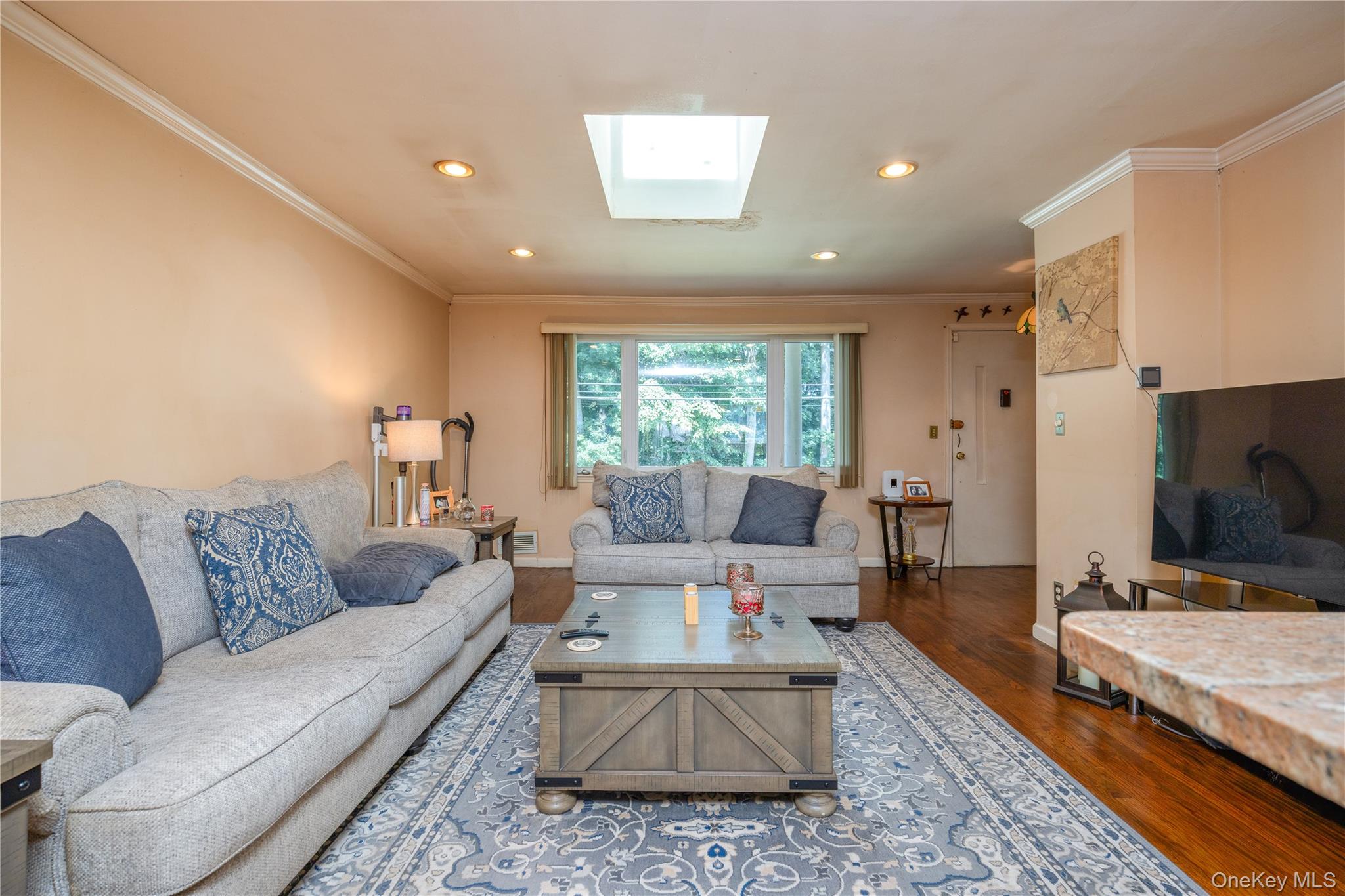 458 Midland Avenue Property Photo 15