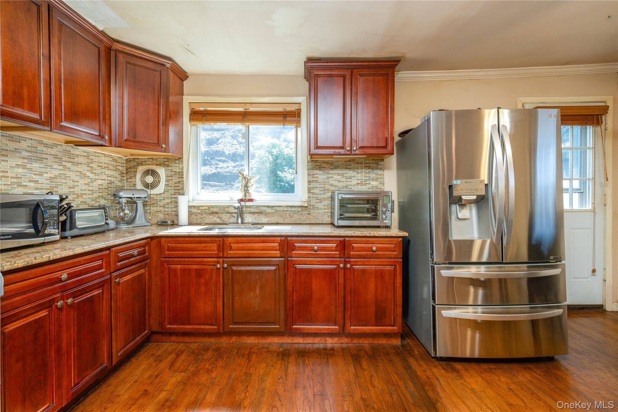 458 Midland Avenue Property Photo 18