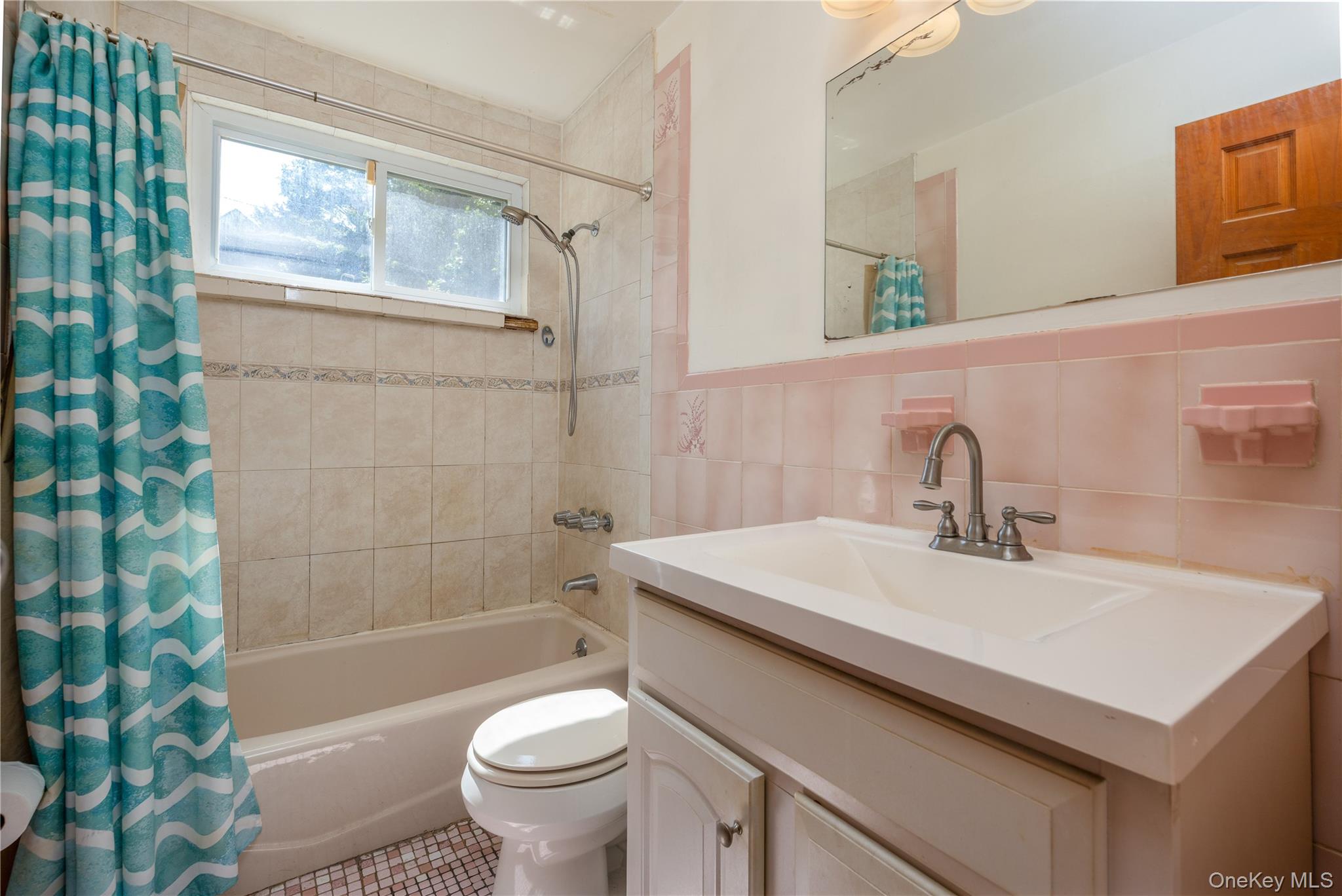 458 Midland Avenue Property Photo 21