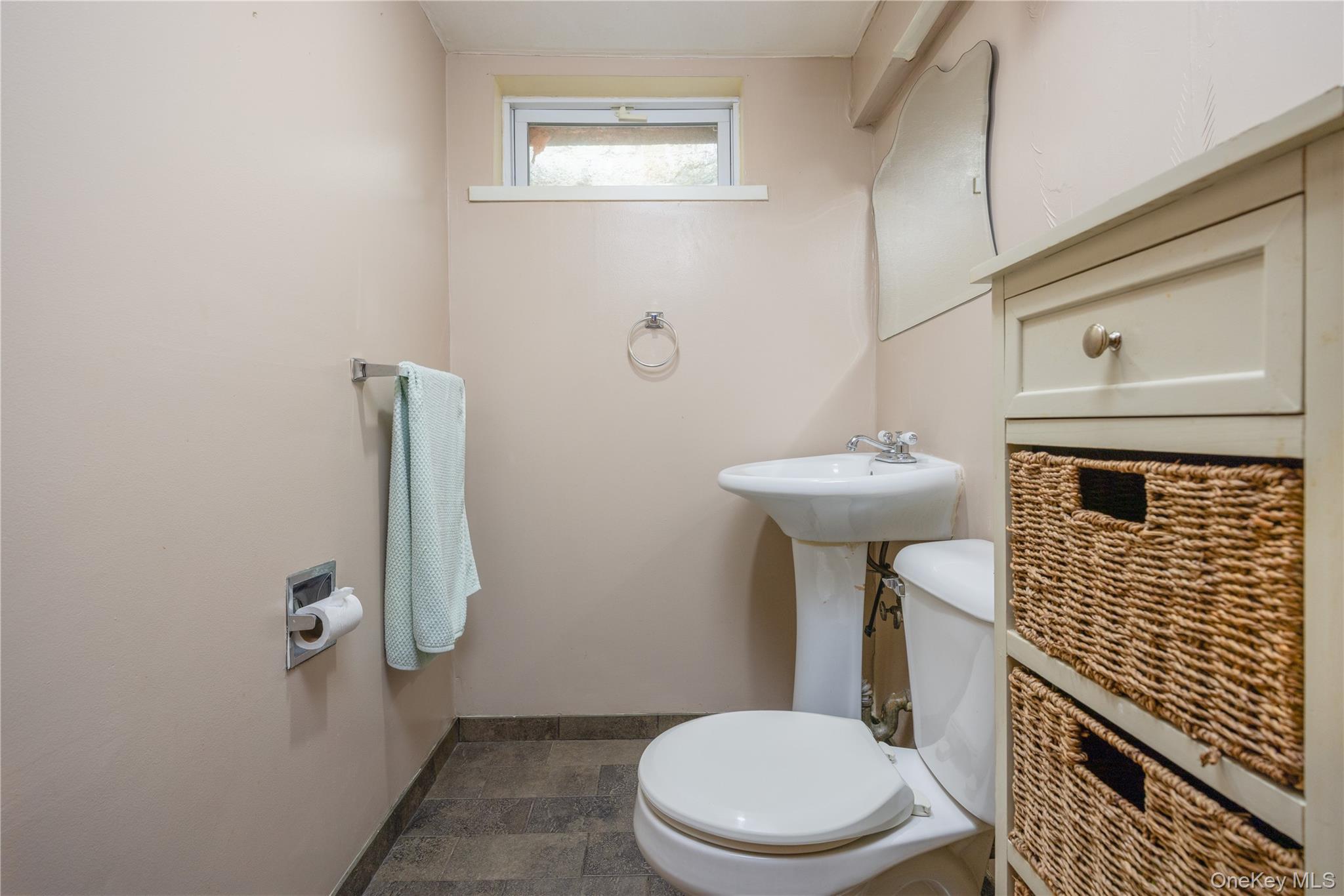 458 Midland Avenue Property Photo 26