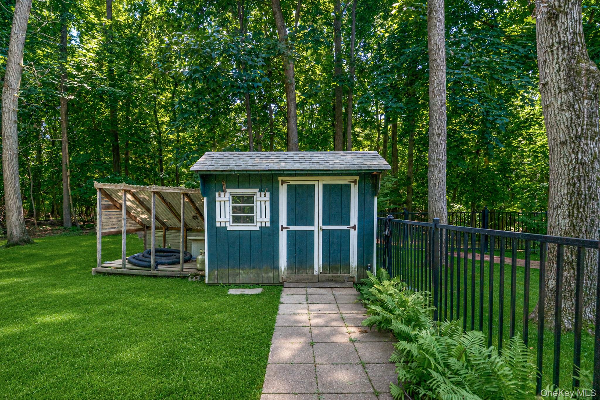 77 Shore Road Property Photo 41