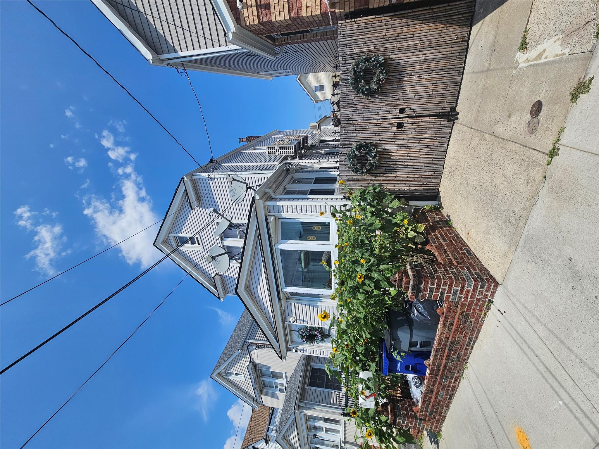 10745 123rd Street Property Photo 1