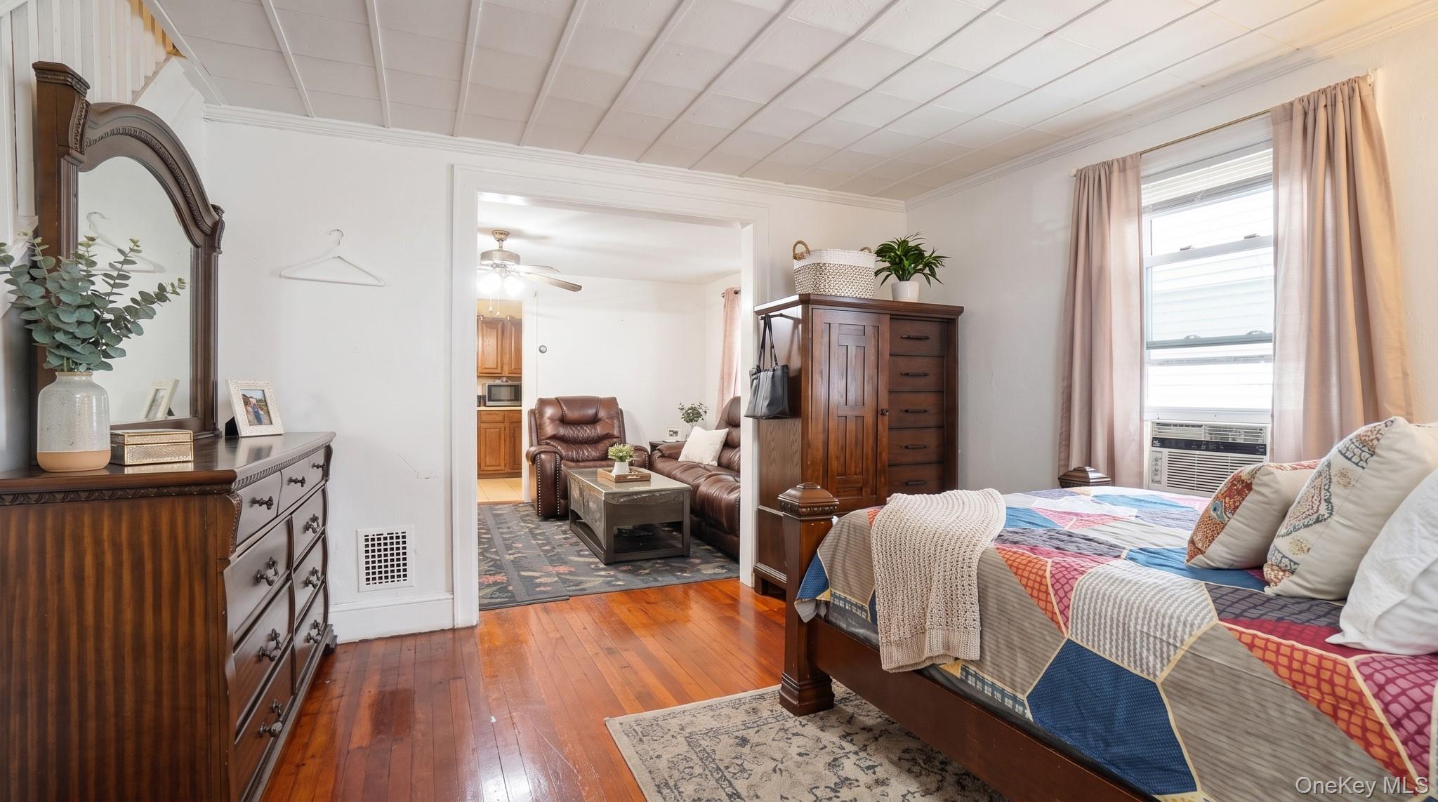 90-27 218 Place Property Photo 11