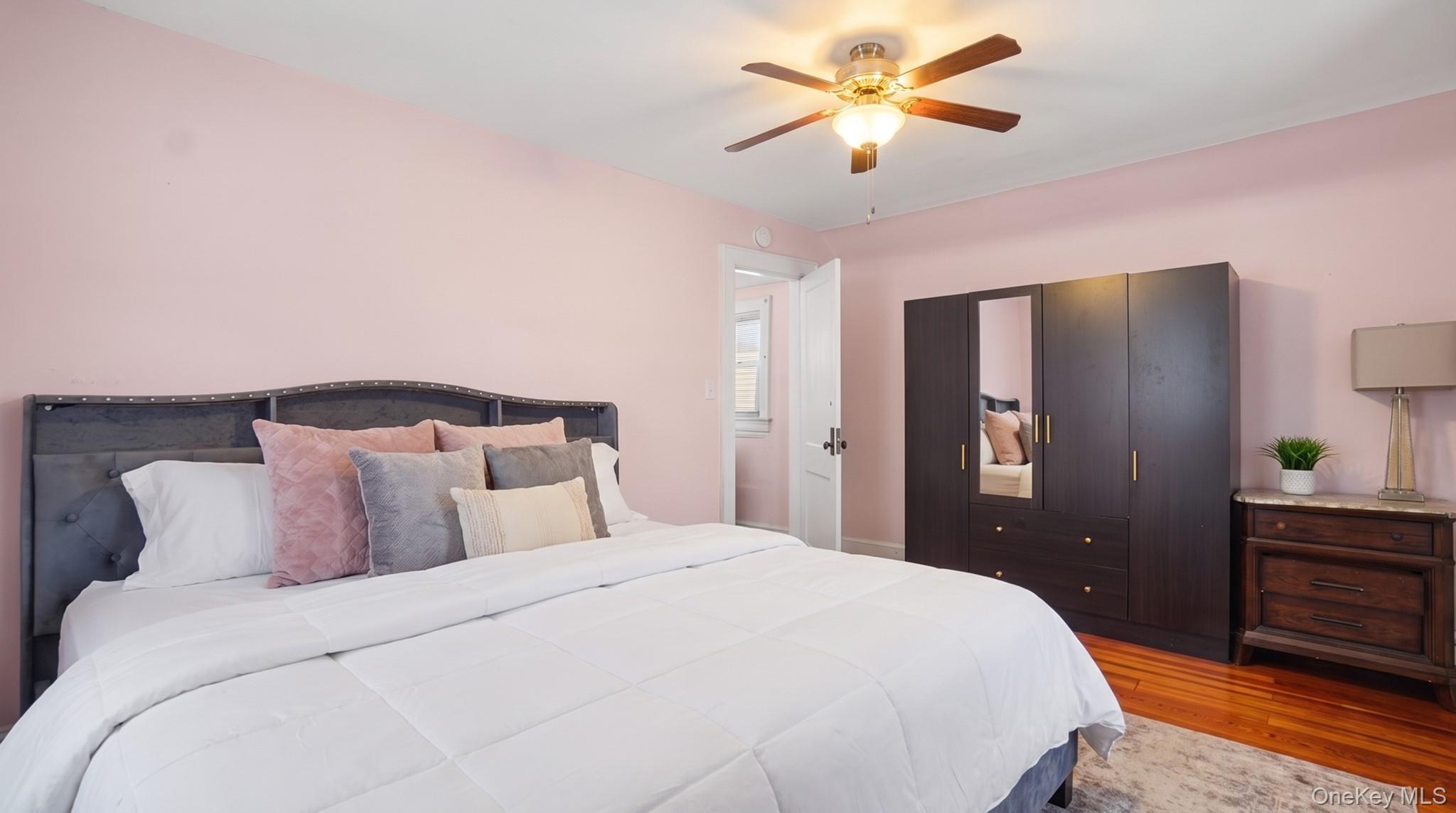 90-27 218 Place Property Photo 13