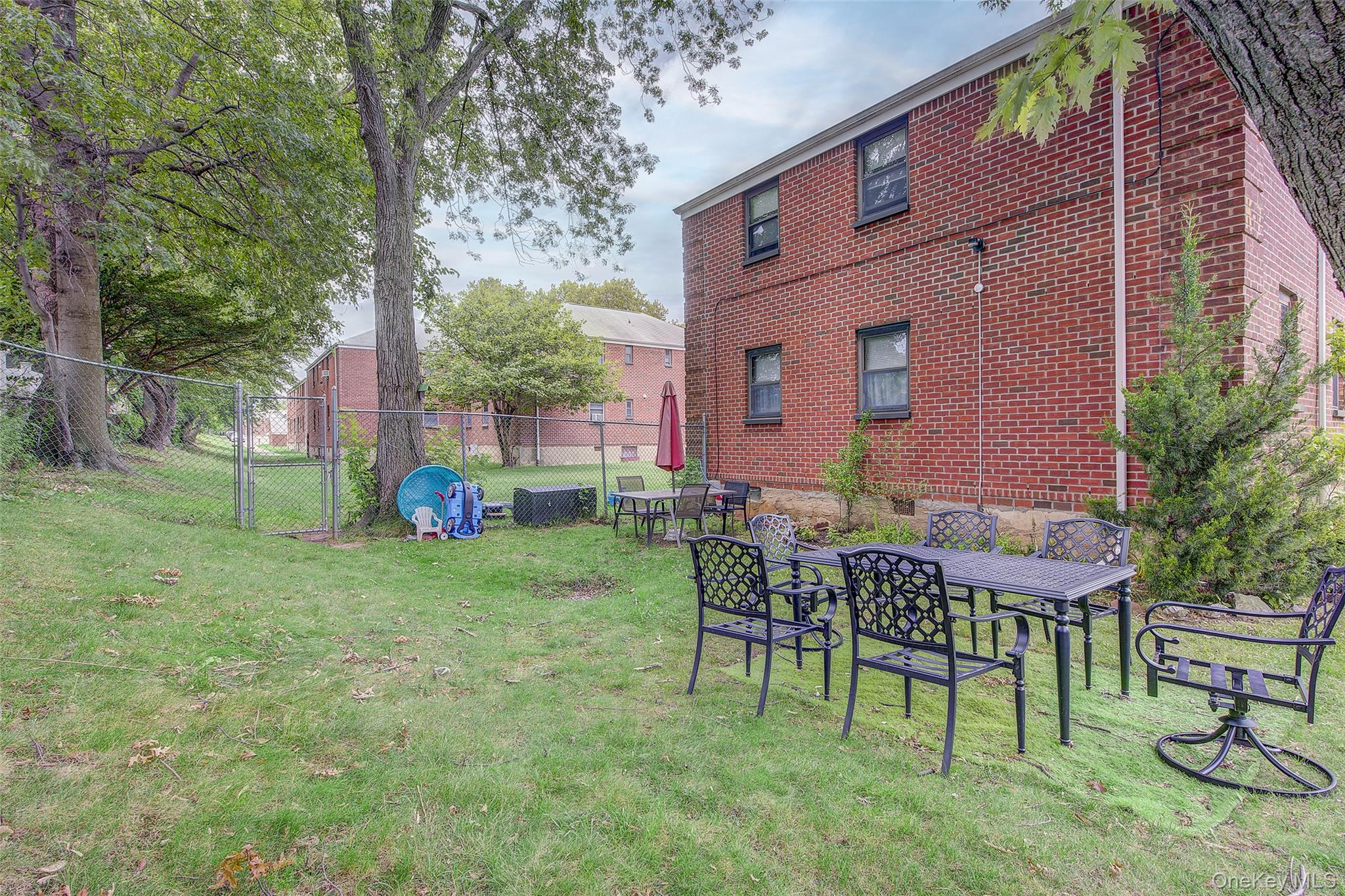 17-84 166 Street 4-161 Property Photo 21