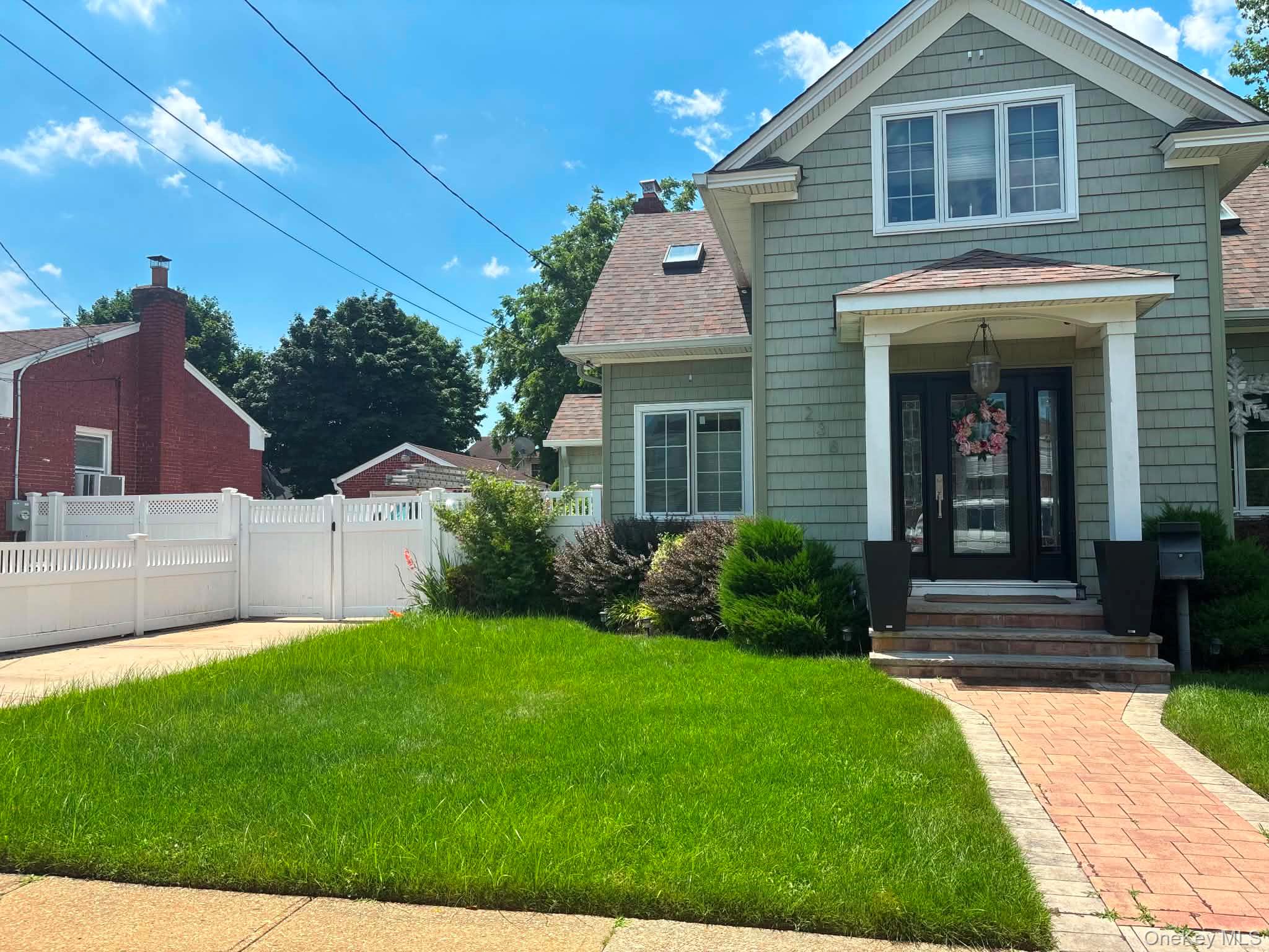 238 Laclede Avenue Property Photo 17