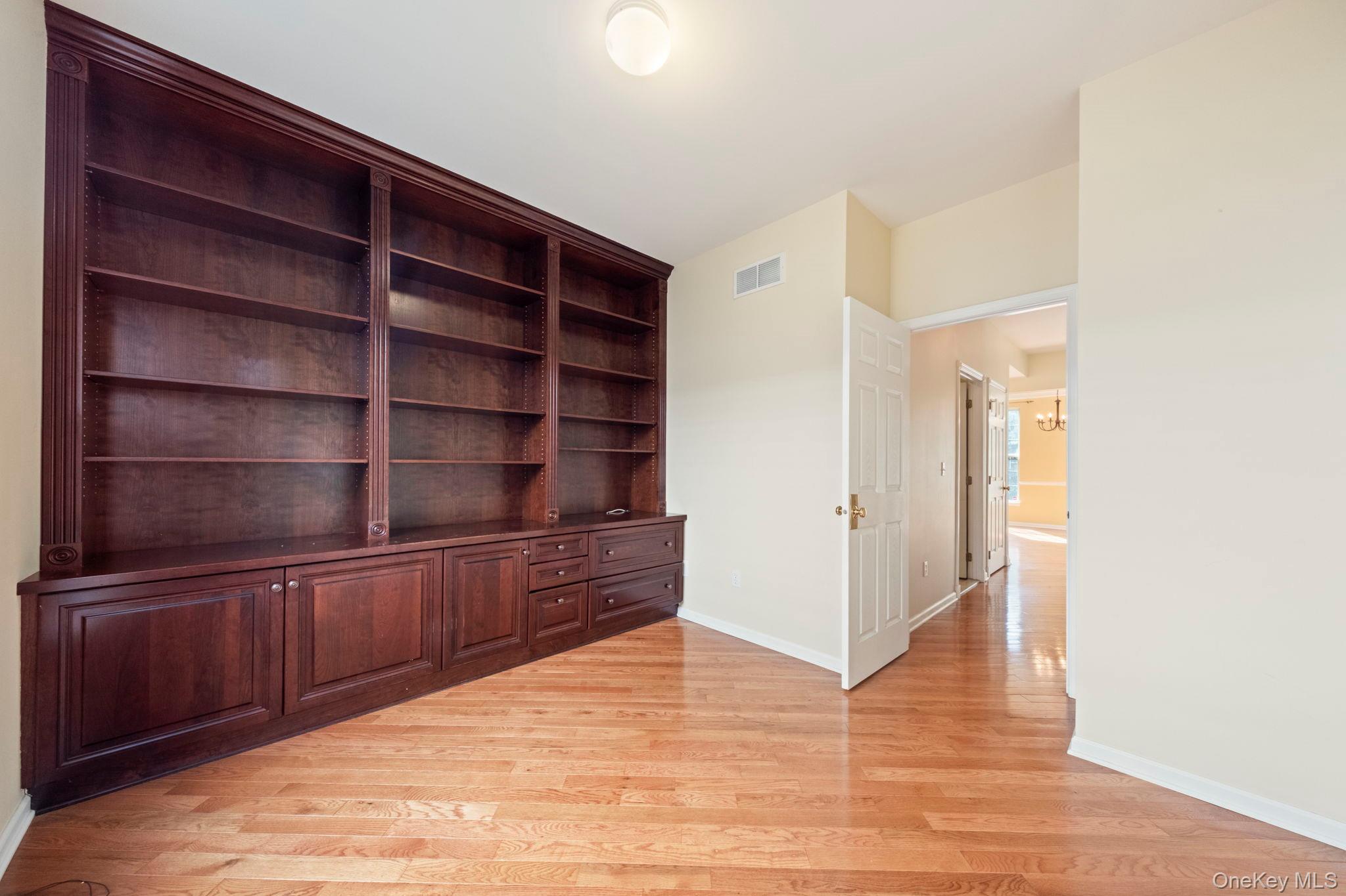421 Vassar Place Property Photo 13
