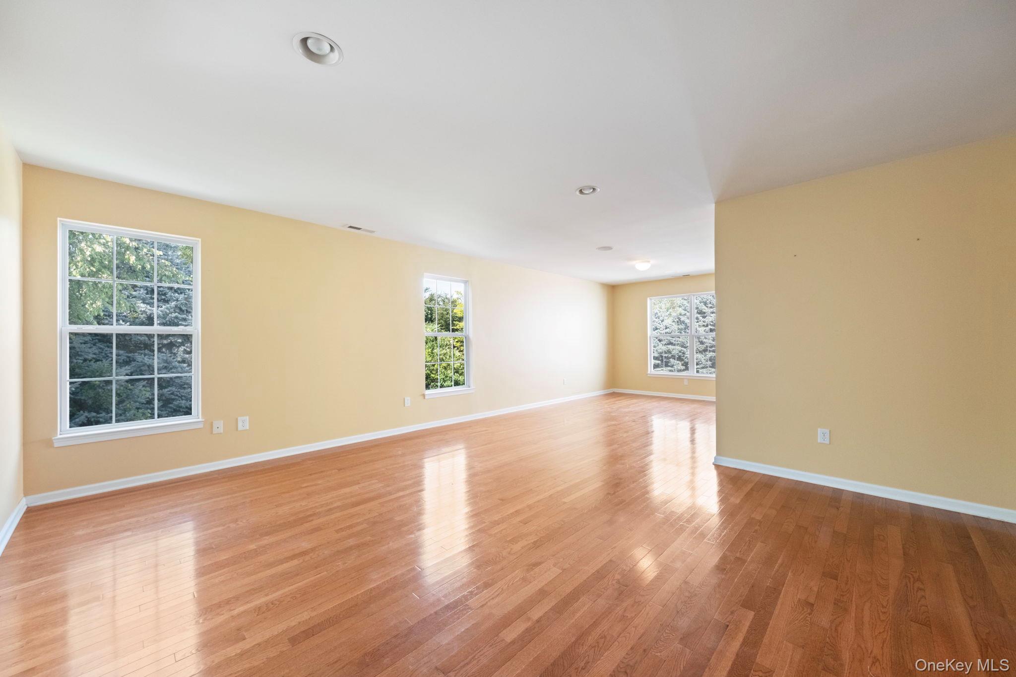 421 Vassar Place Property Photo 18