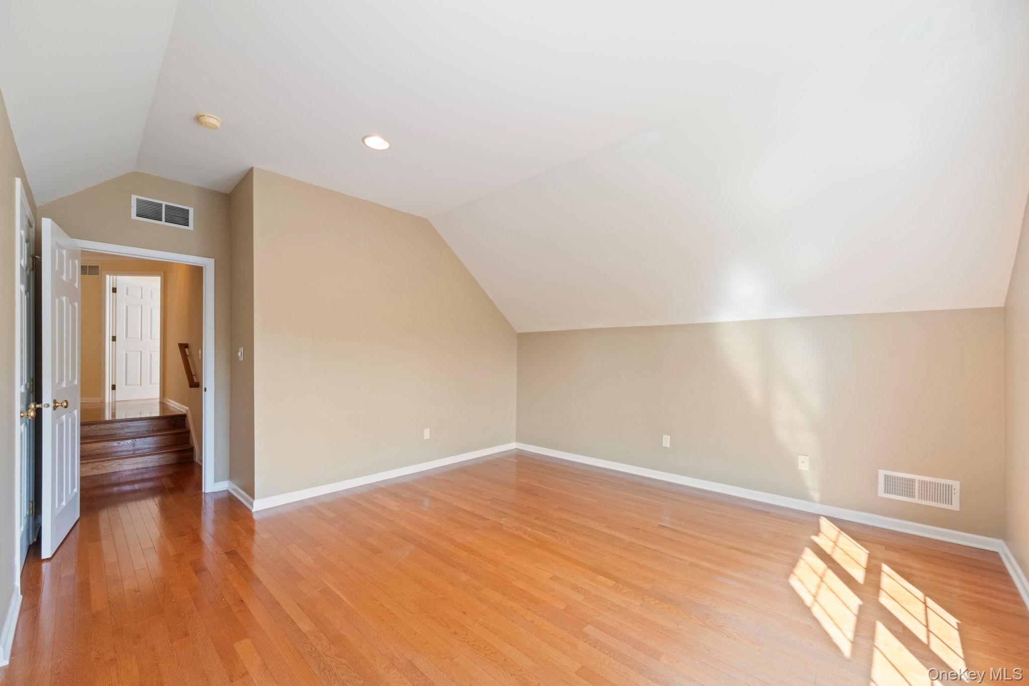 421 Vassar Place Property Photo 30