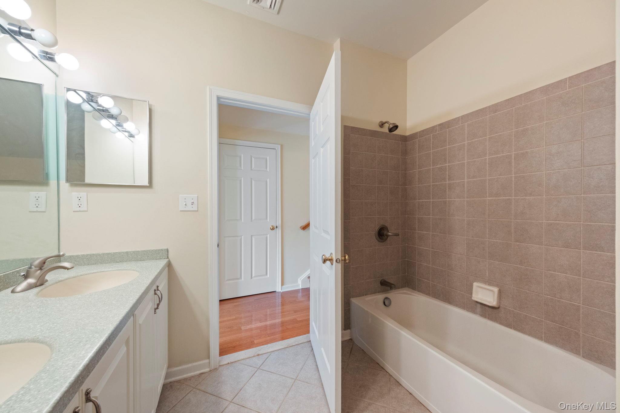 421 Vassar Place Property Photo 32