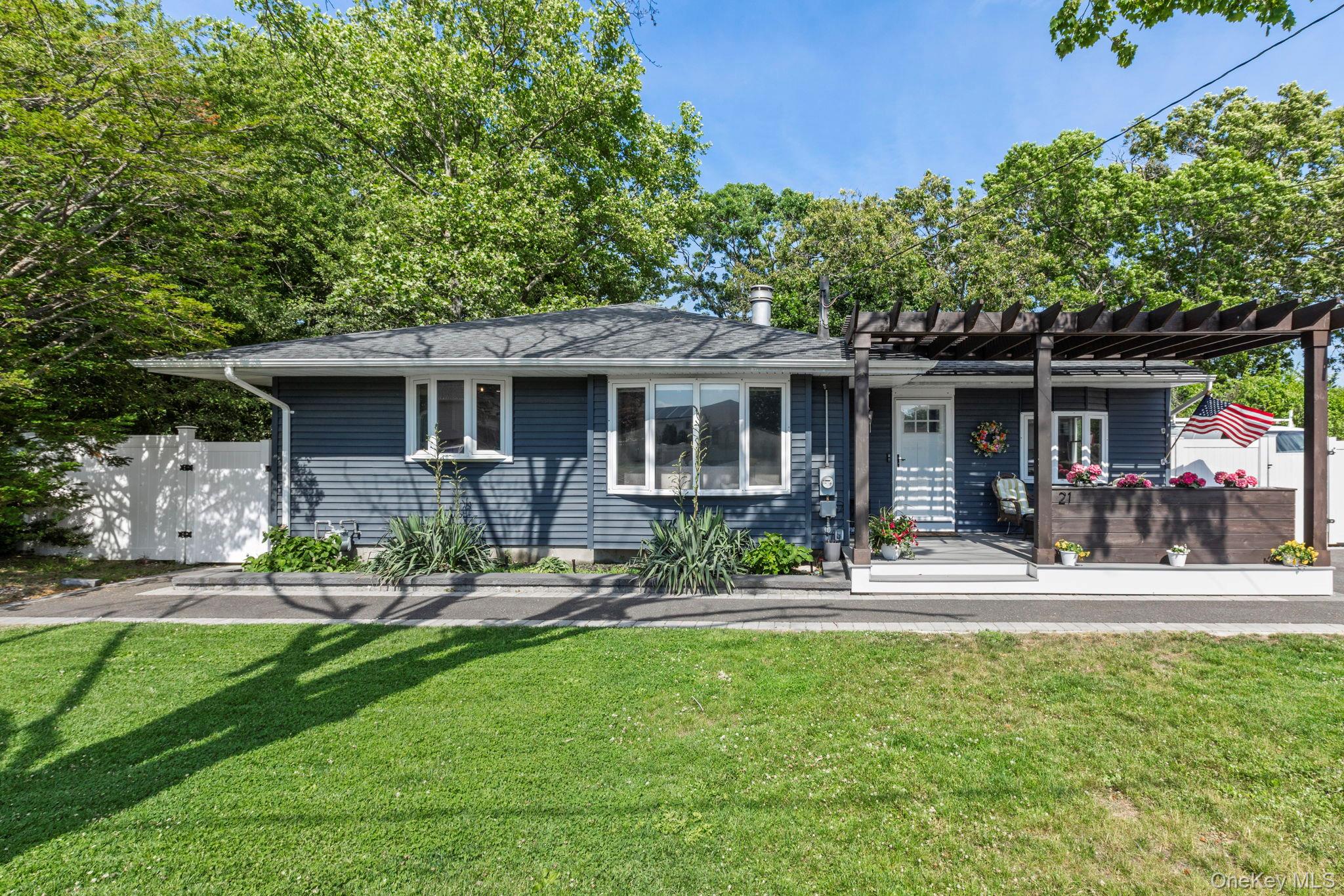 21 Choate Avenue Property Photo 1