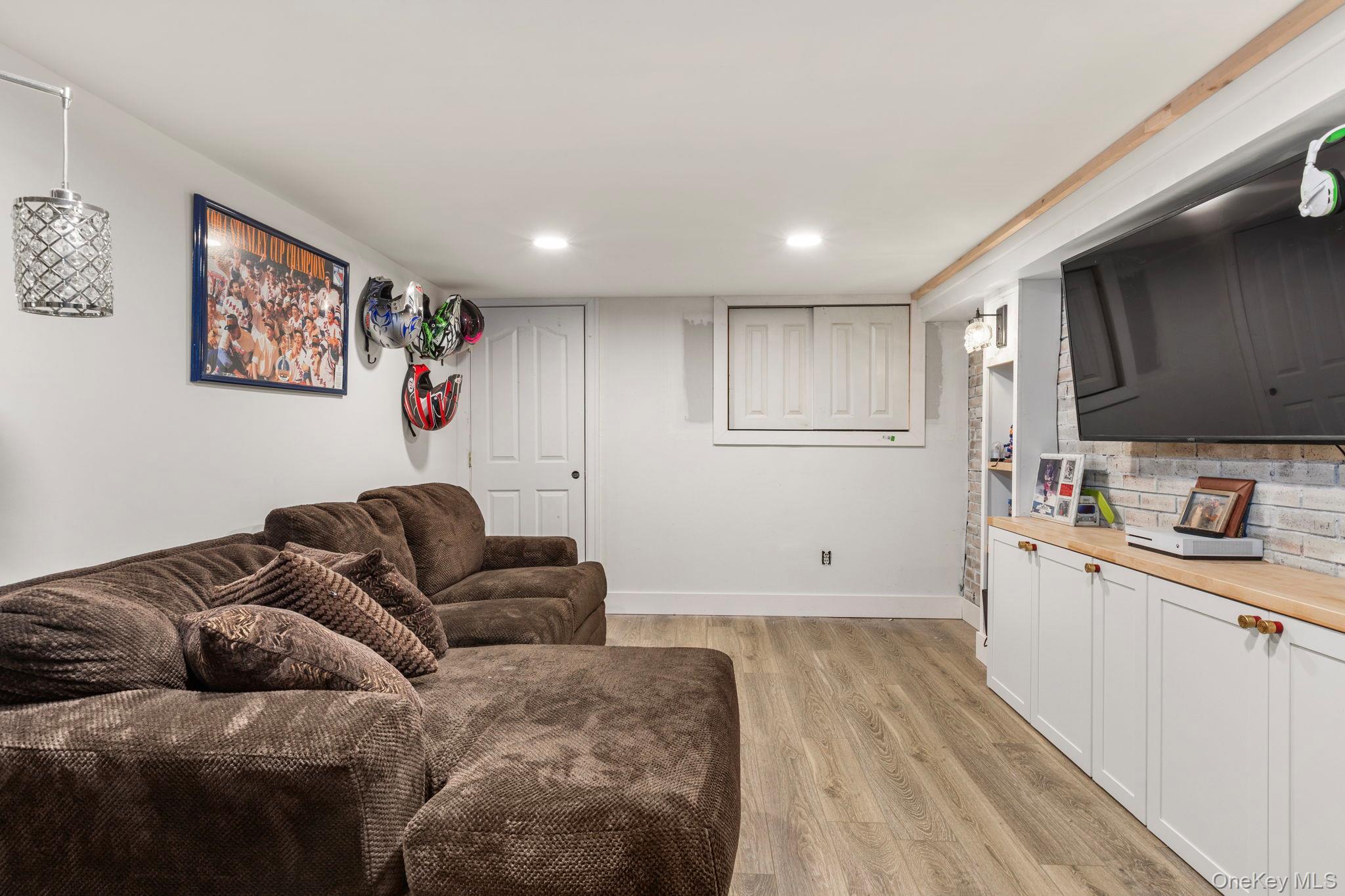 21 Choate Avenue Property Photo 16
