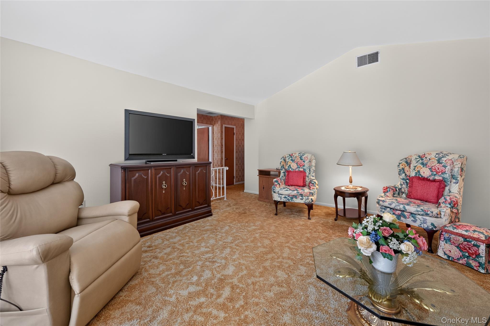 171 Hudson Terrace Property Photo 7