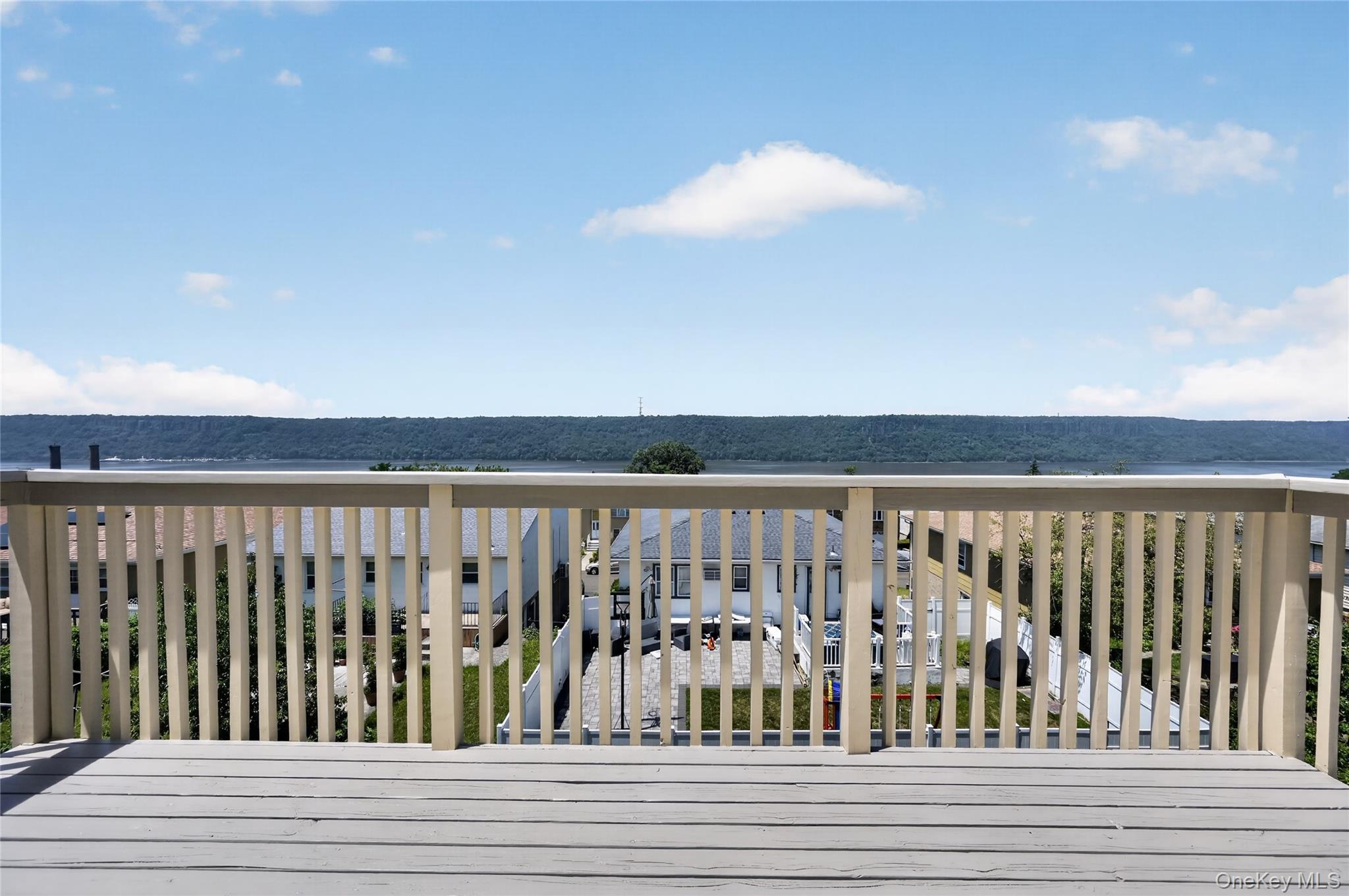 171 Hudson Terrace Property Photo 13