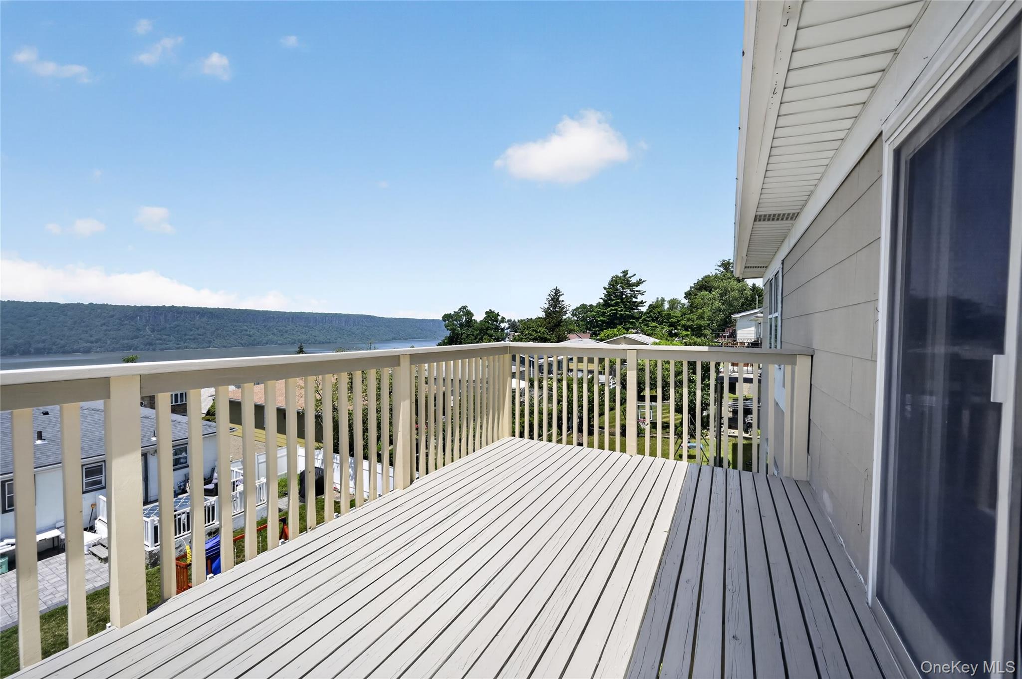 171 Hudson Terrace Property Photo 15