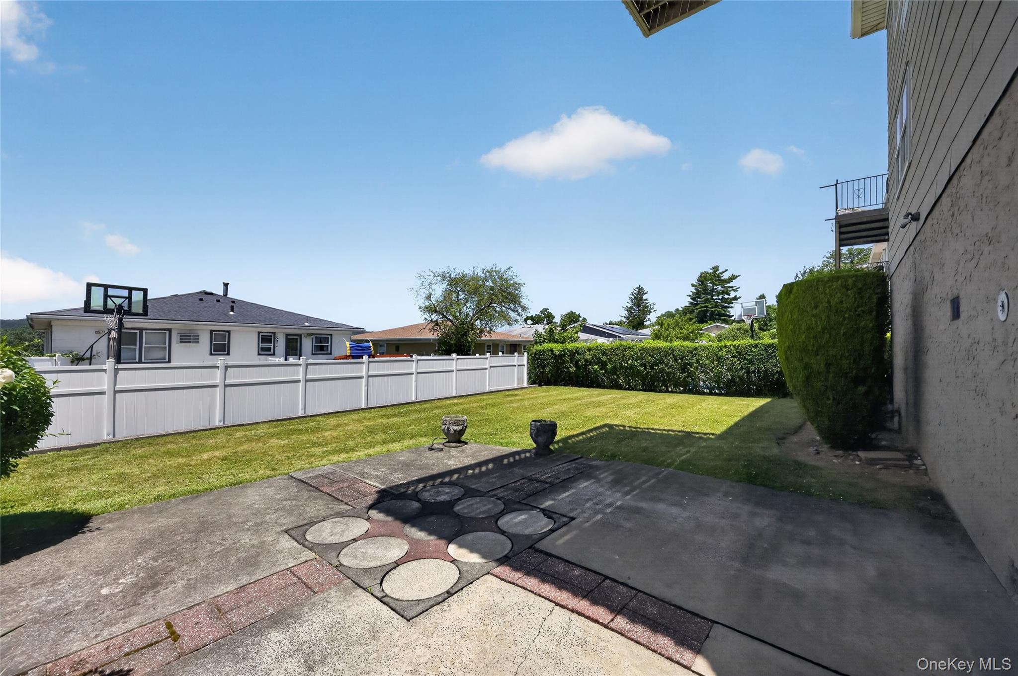 171 Hudson Terrace Property Photo 40