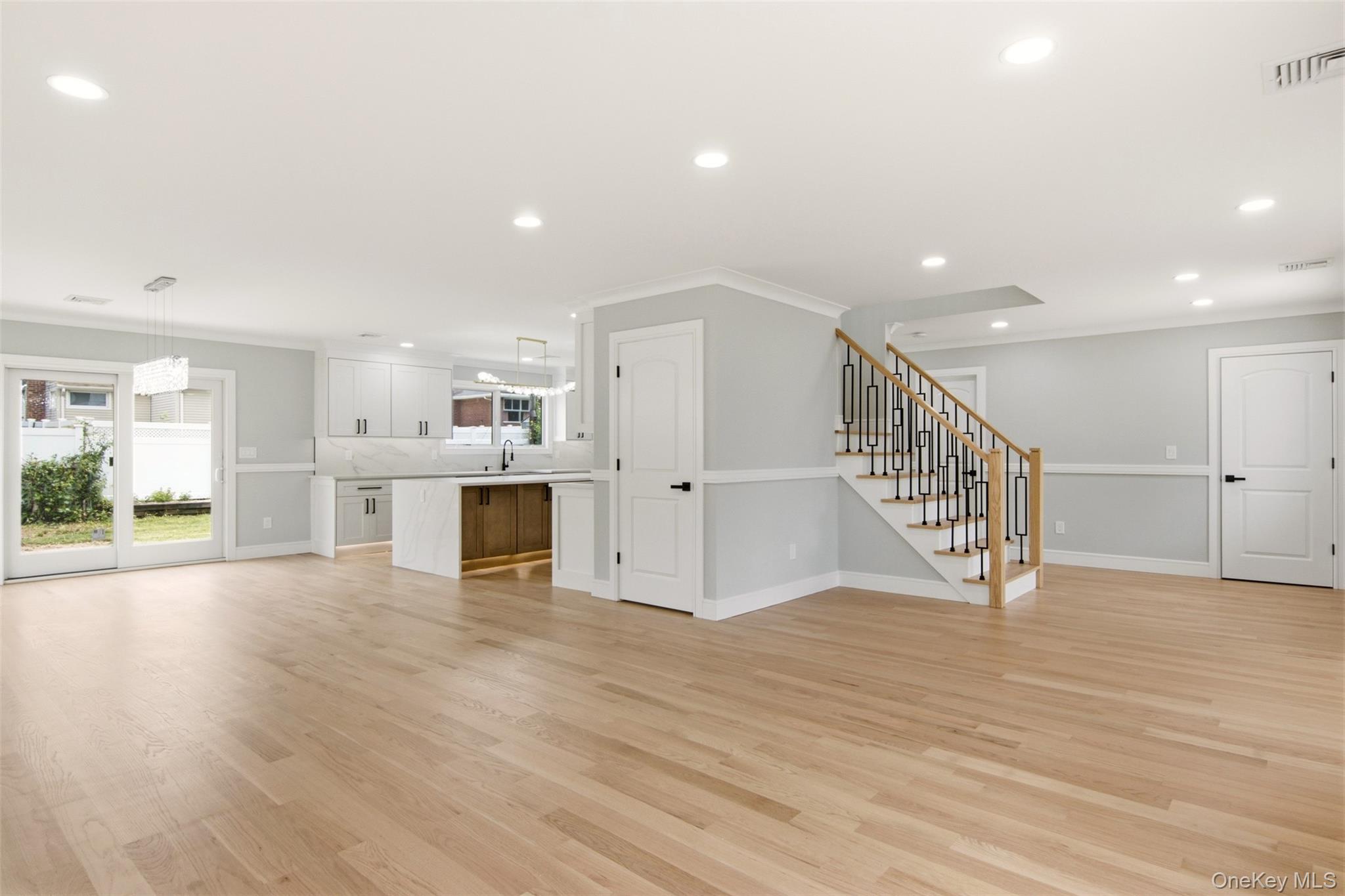 31 Underhill Avenue Property Photo 5