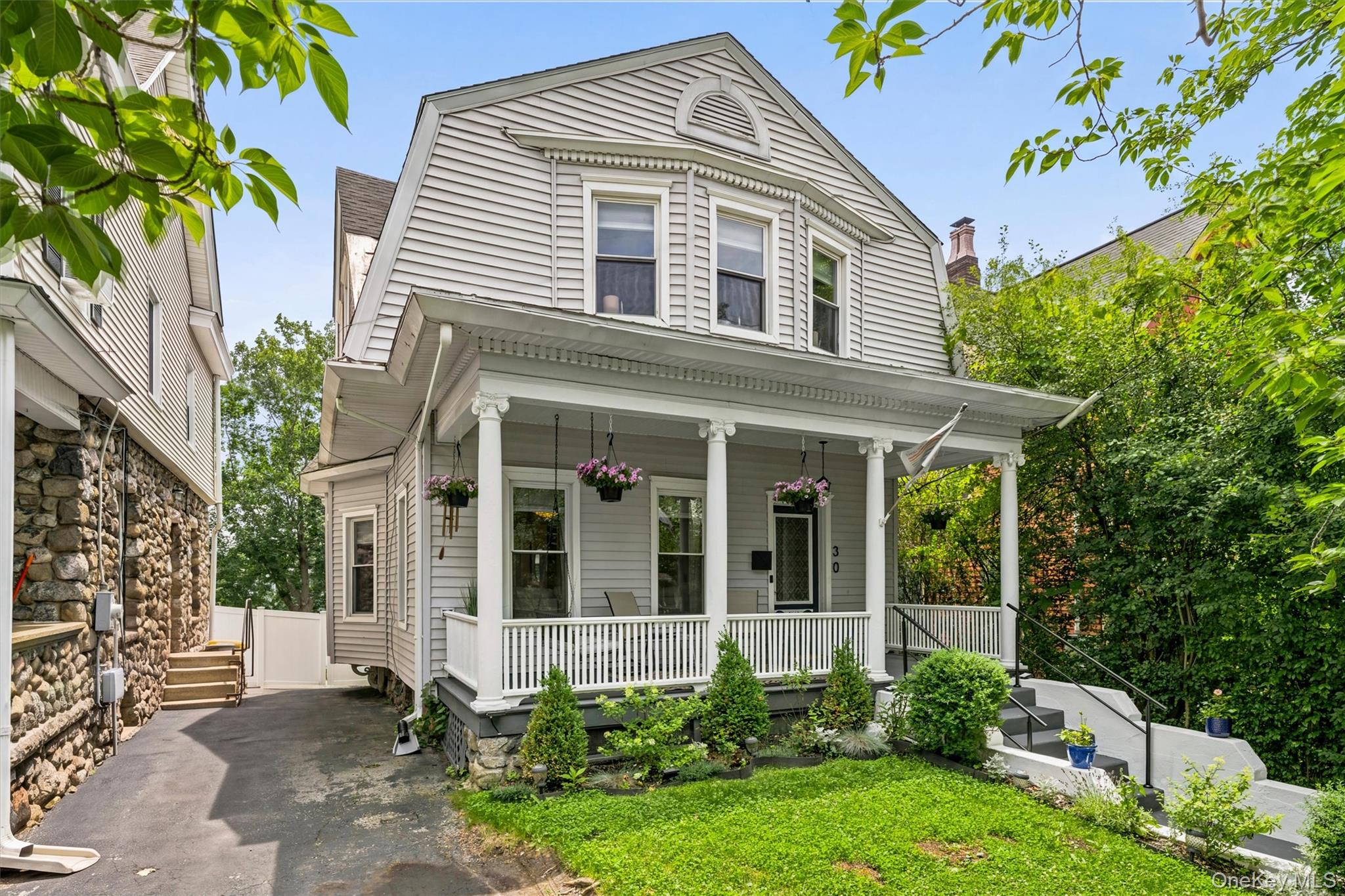 30 Murray Avenue Property Photo 2