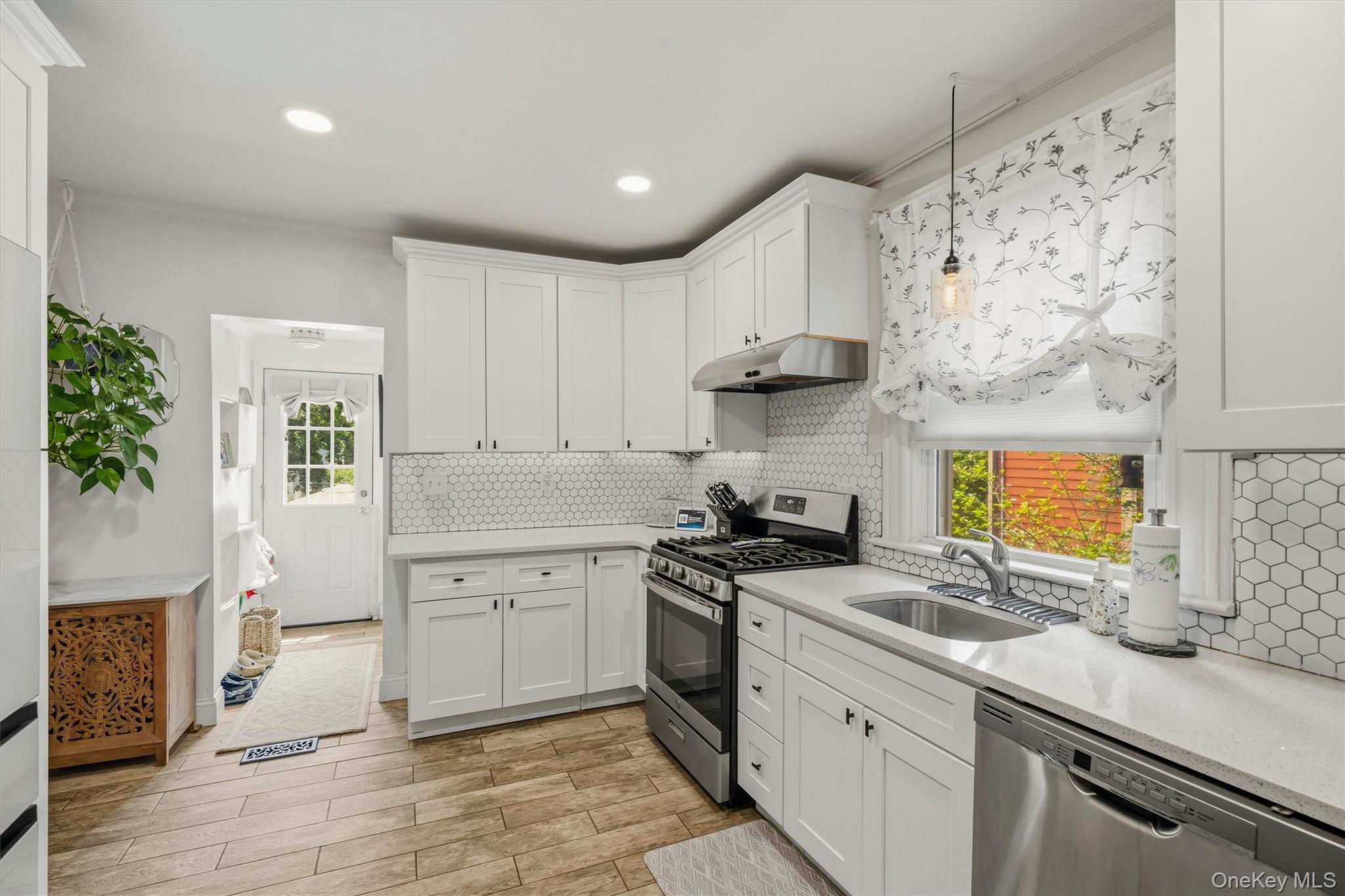 30 Murray Avenue Property Photo 15