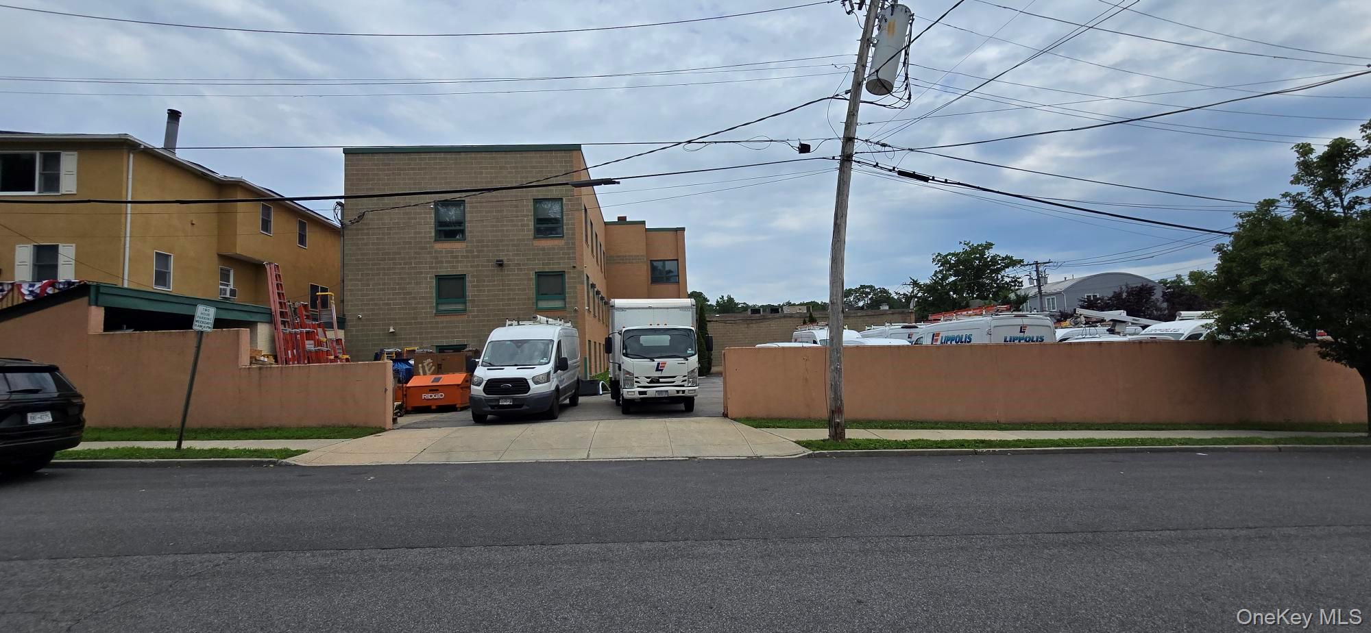 25 7th Street Property Photo 6