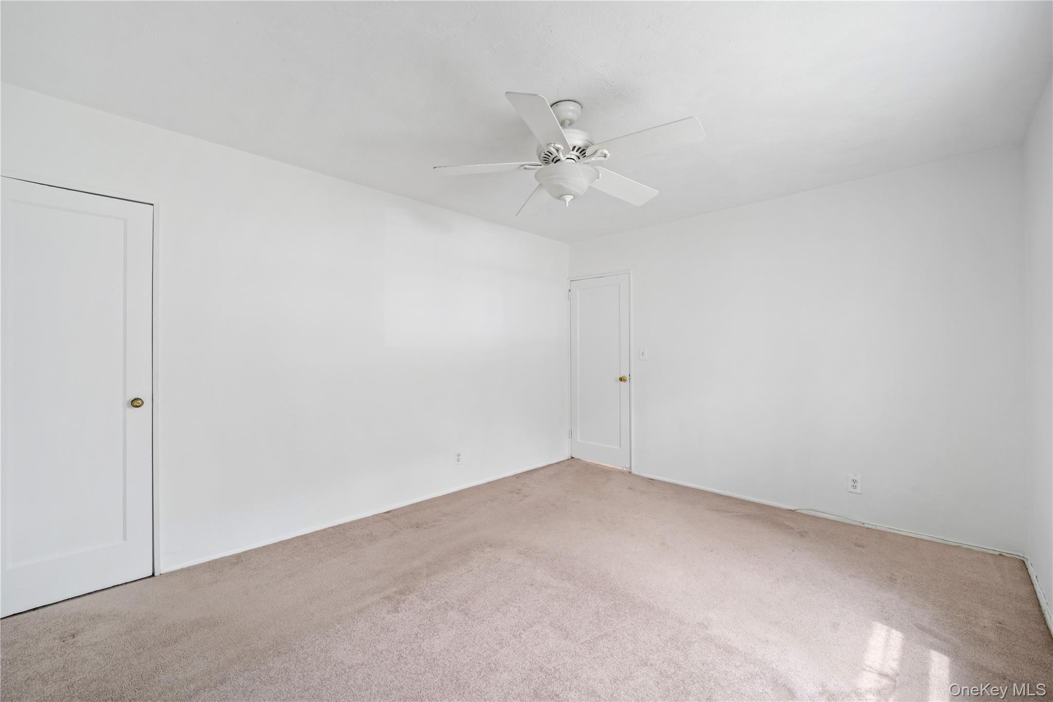252-38 60th Avenue L #591 Property Photo 17