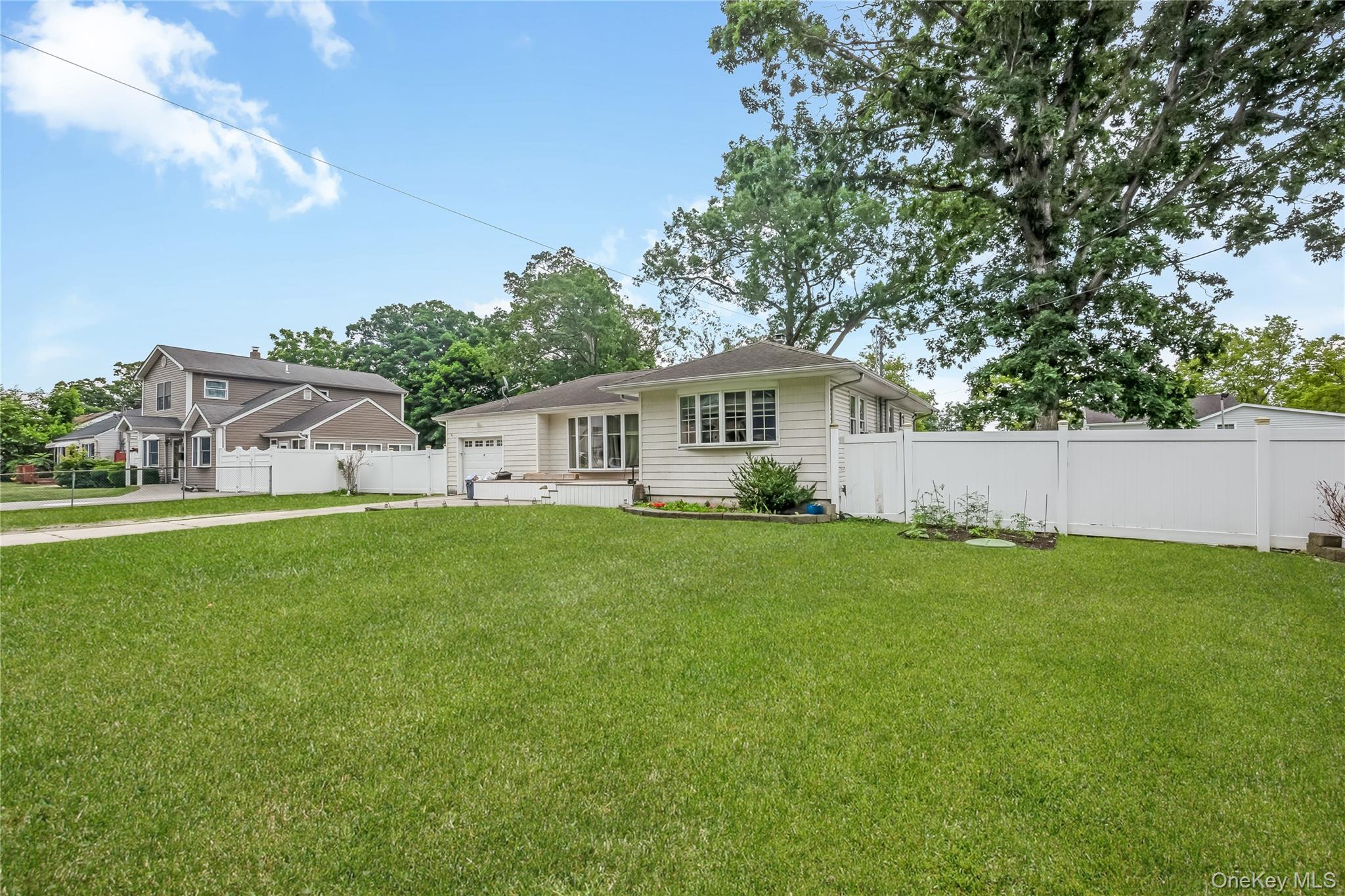 516 Shade Street Property Photo 2