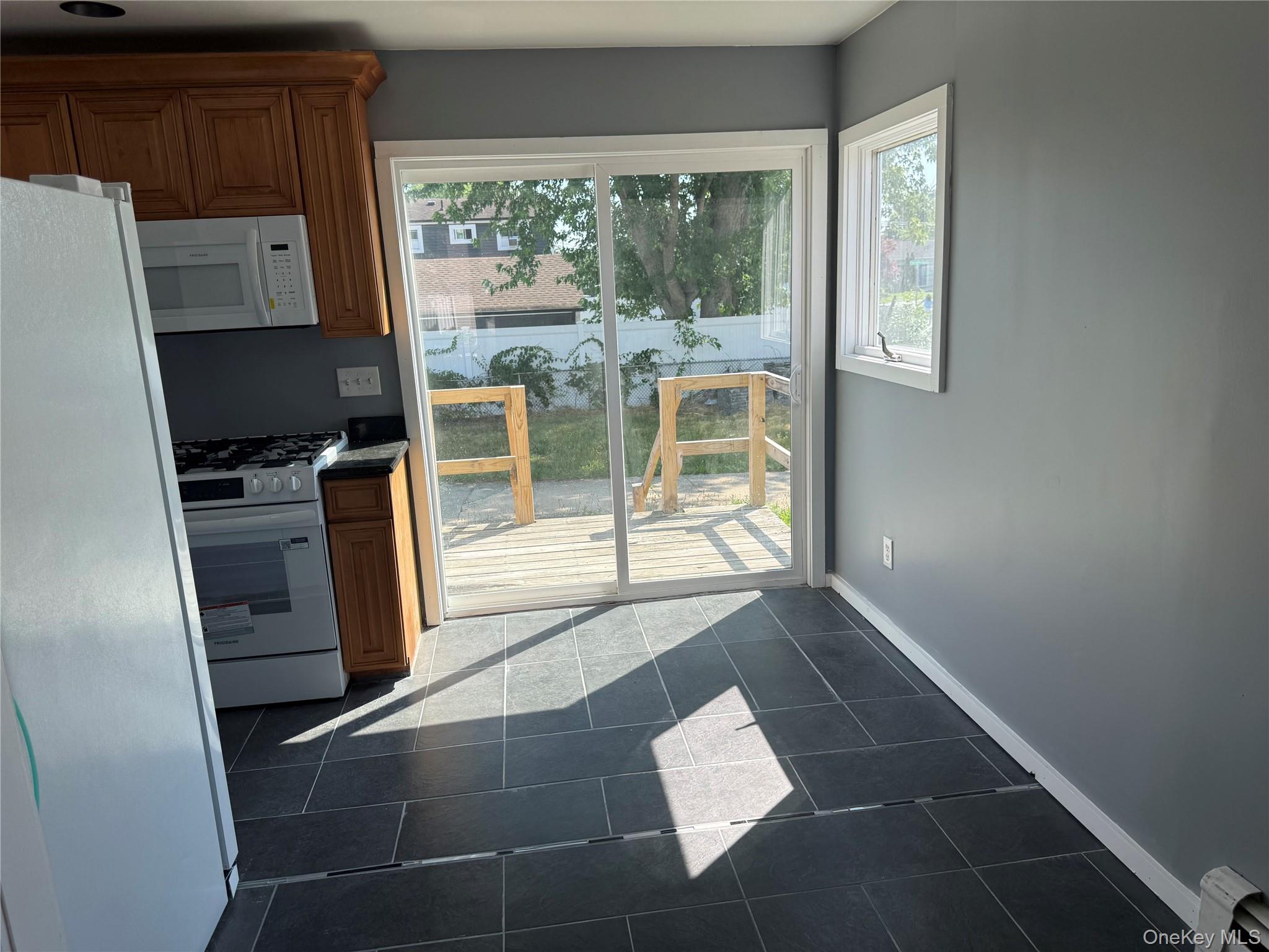 49 Noble Street Property Photo 5