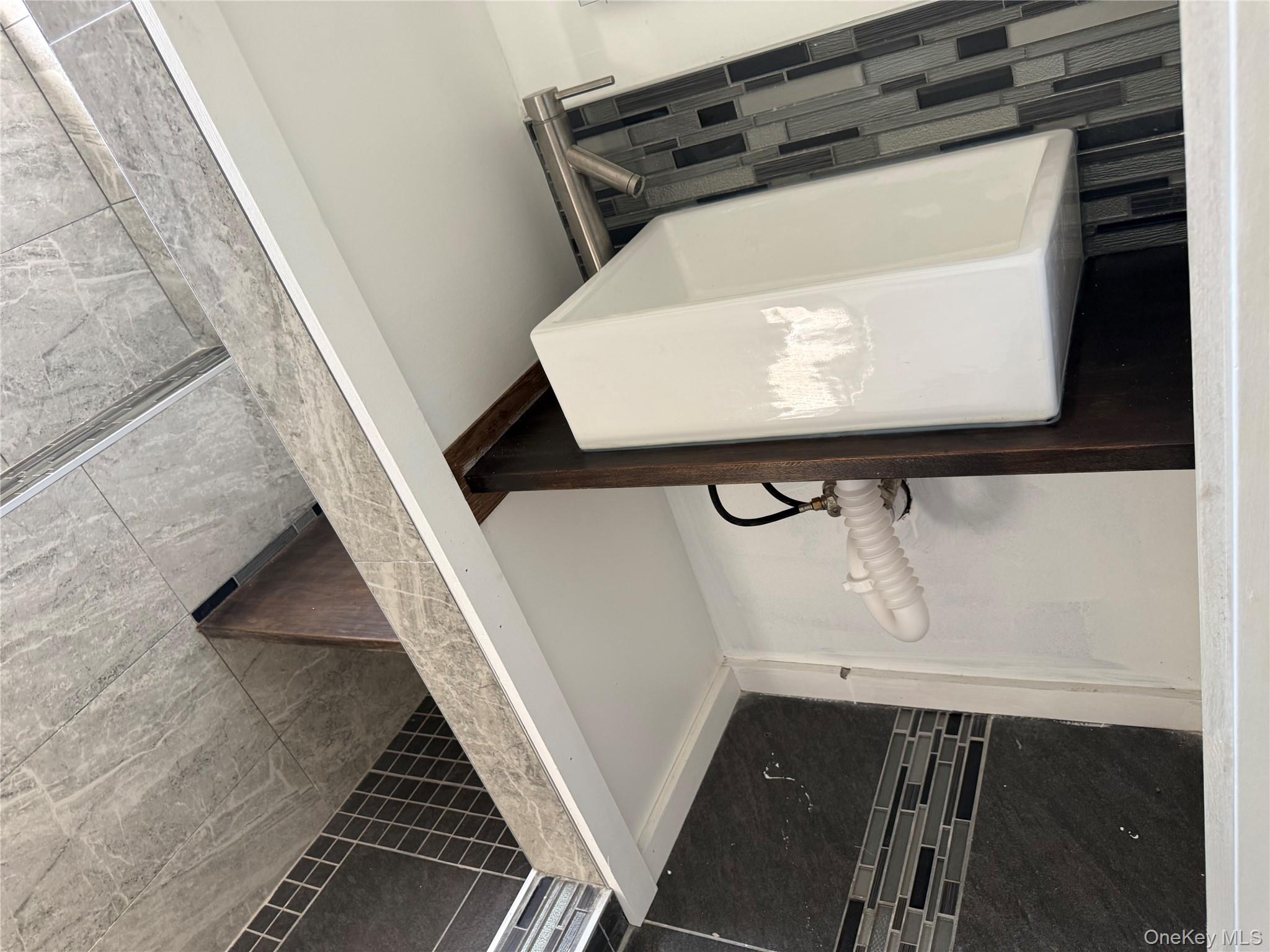 49 Noble Street Property Photo 19