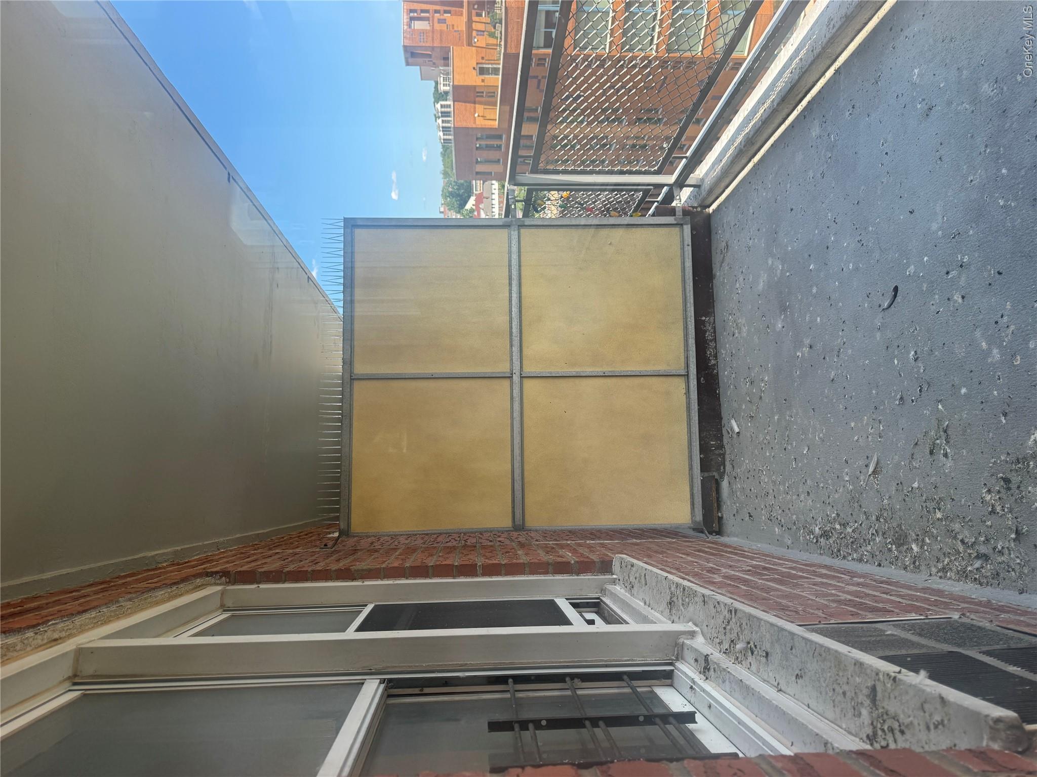 160-10 89th Avenue 9e Property Photo 14