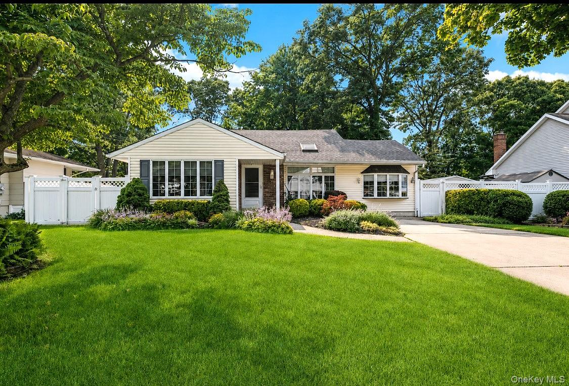 12 Larry Road Property Photo 1
