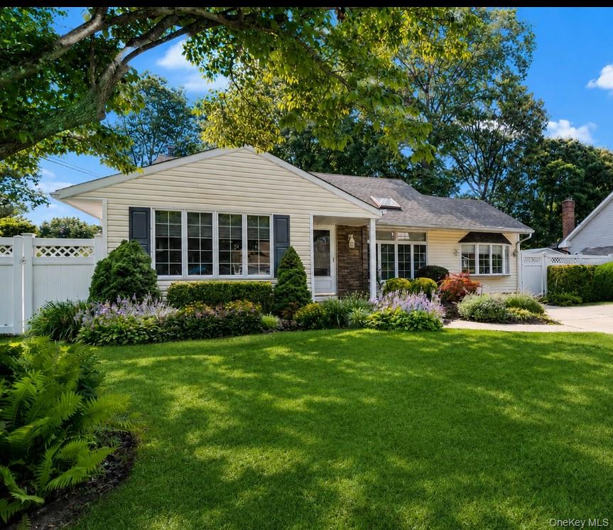 12 Larry Road Property Photo 2