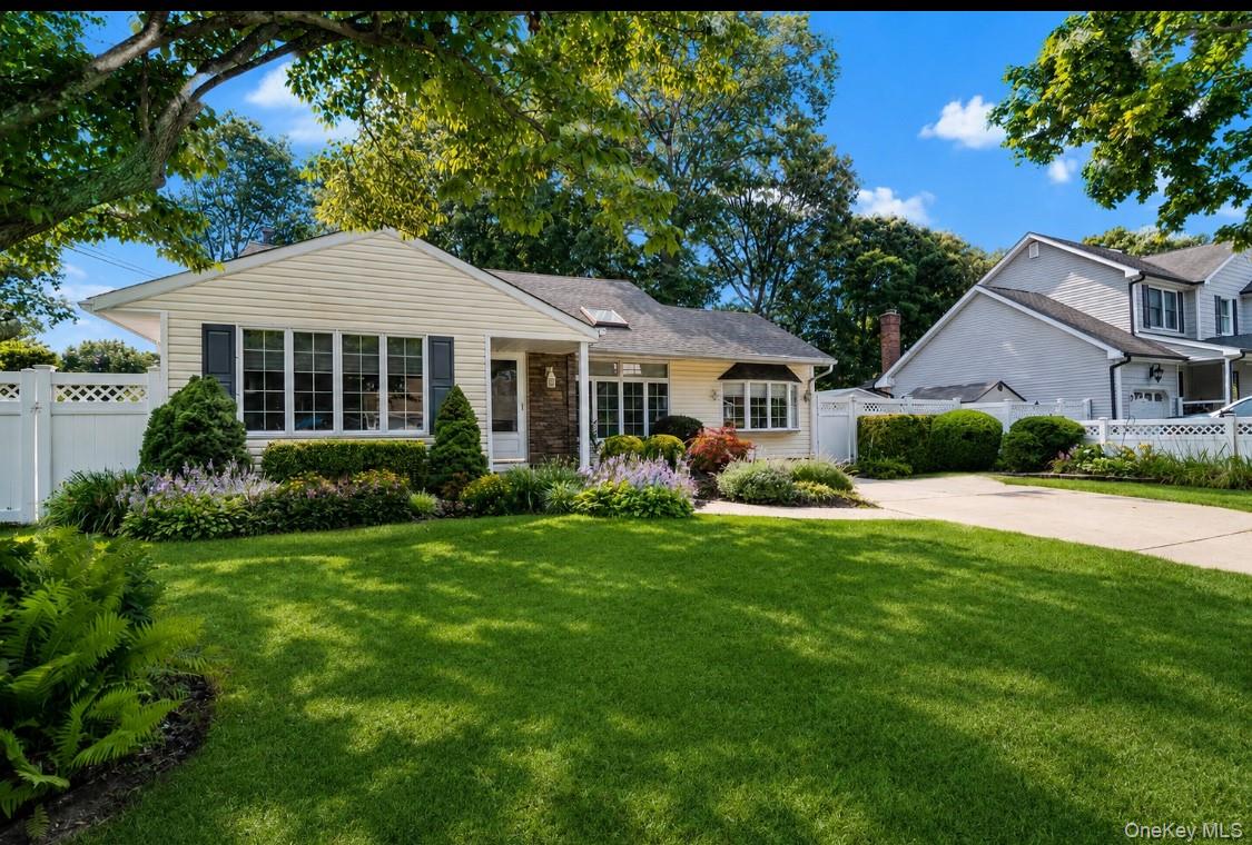 12 Larry Road Property Photo 3
