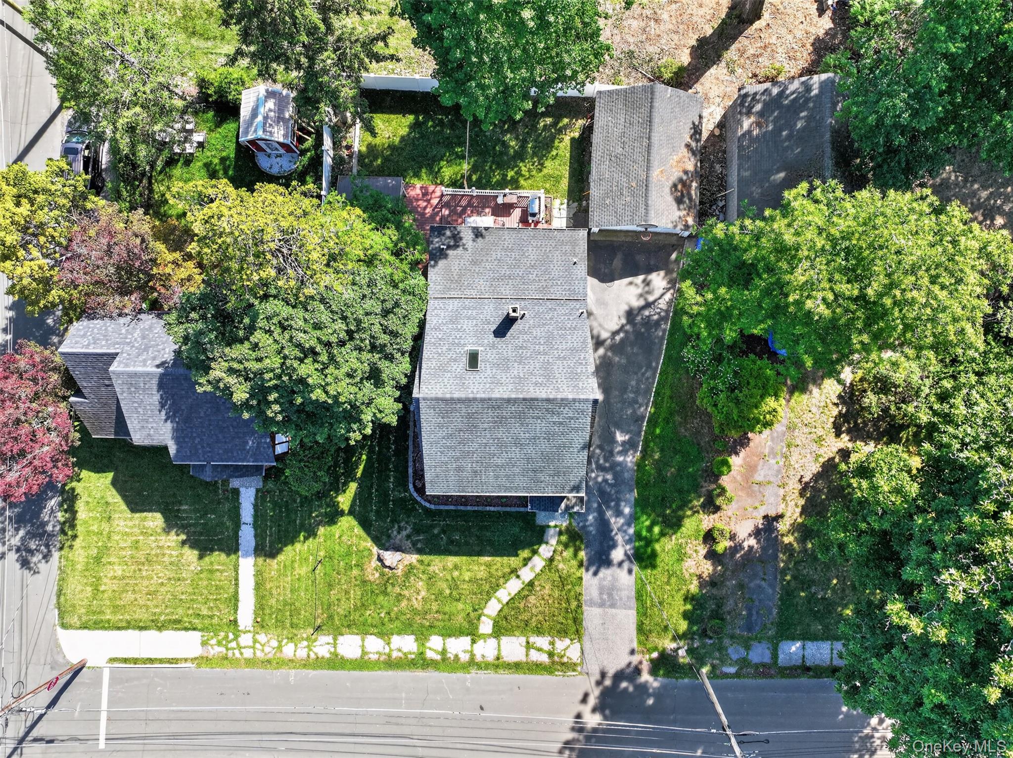 34 Adams Avenue Property Photo 8