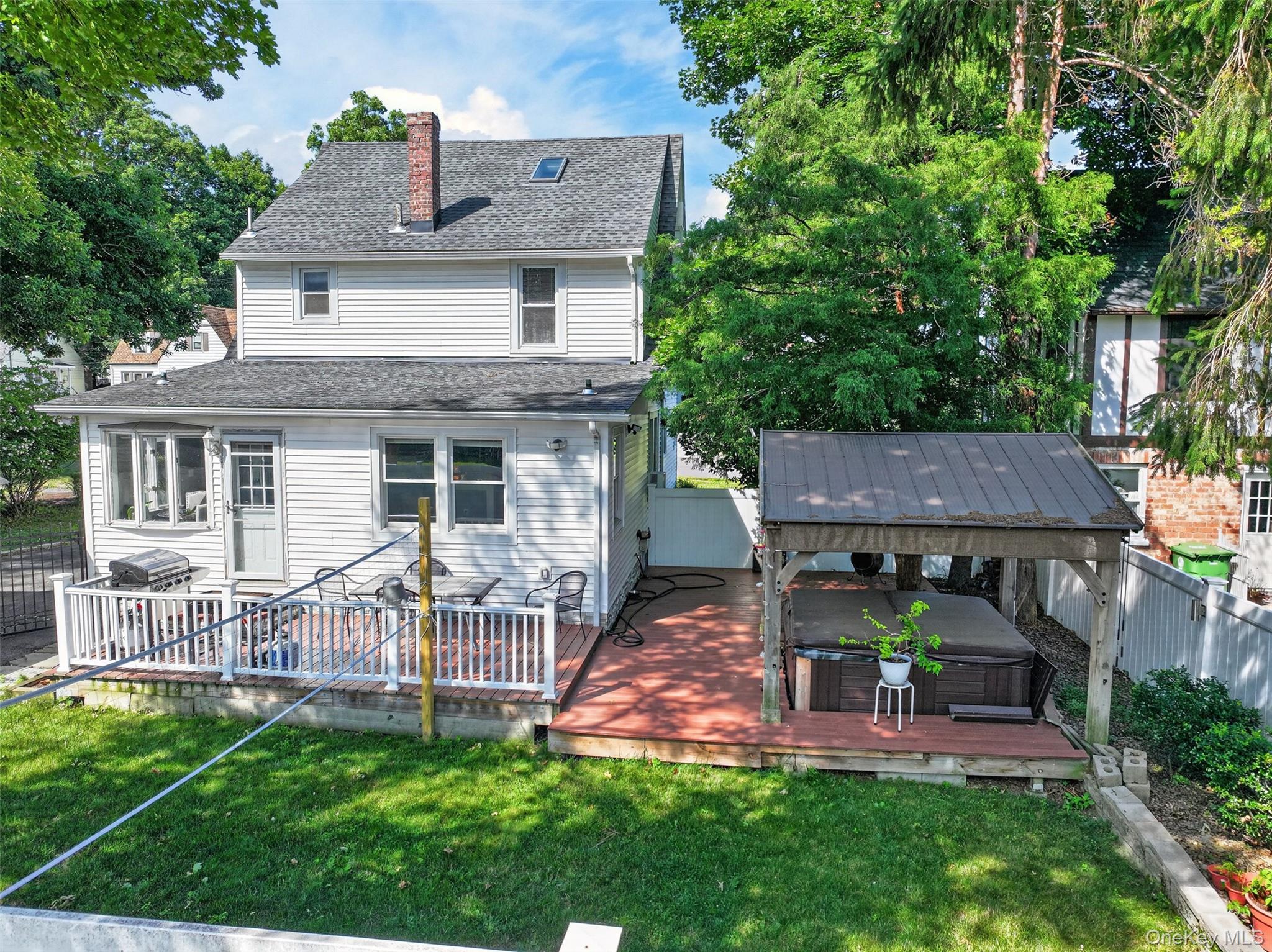 34 Adams Avenue Property Photo 11
