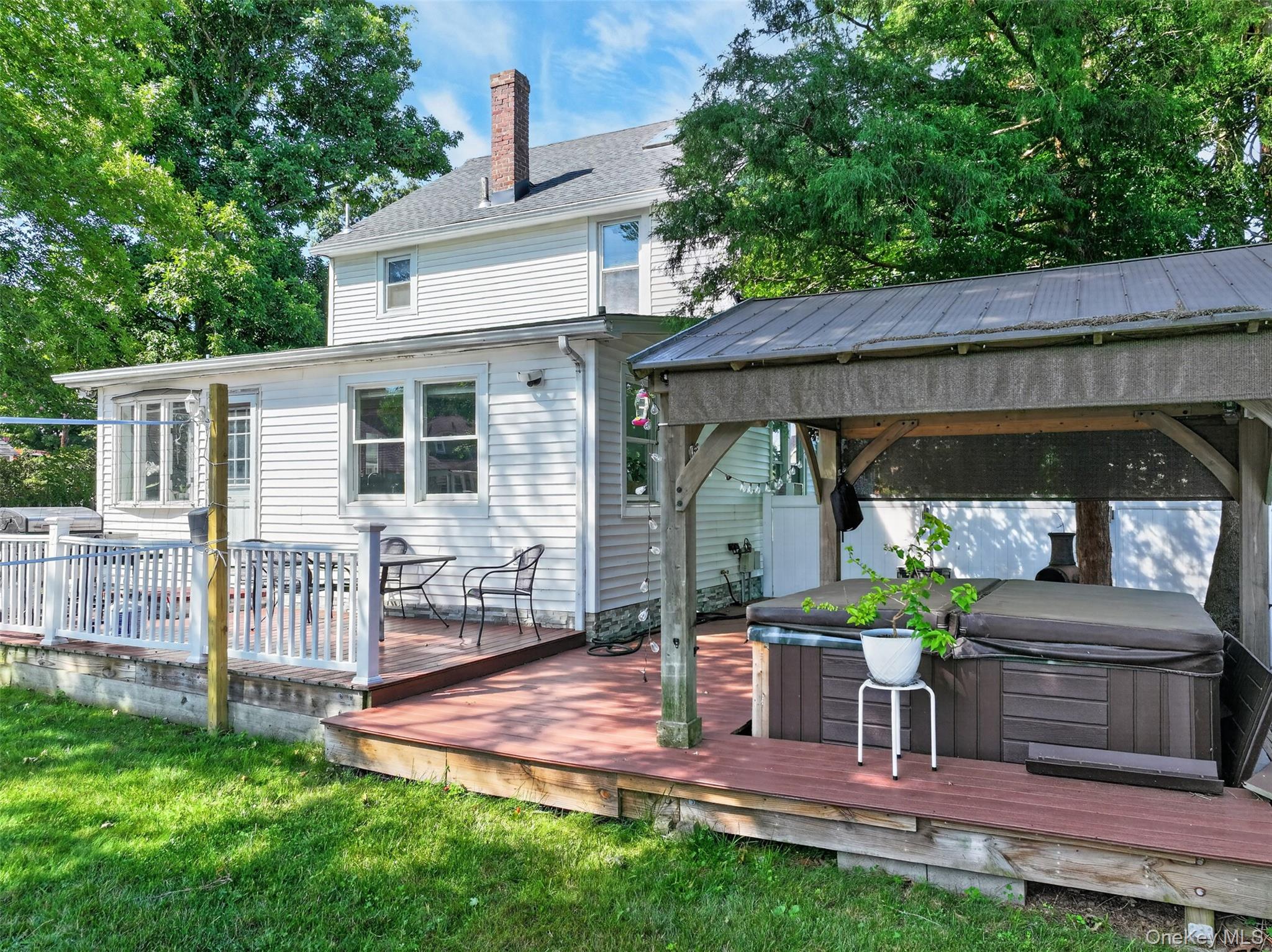 34 Adams Avenue Property Photo 13